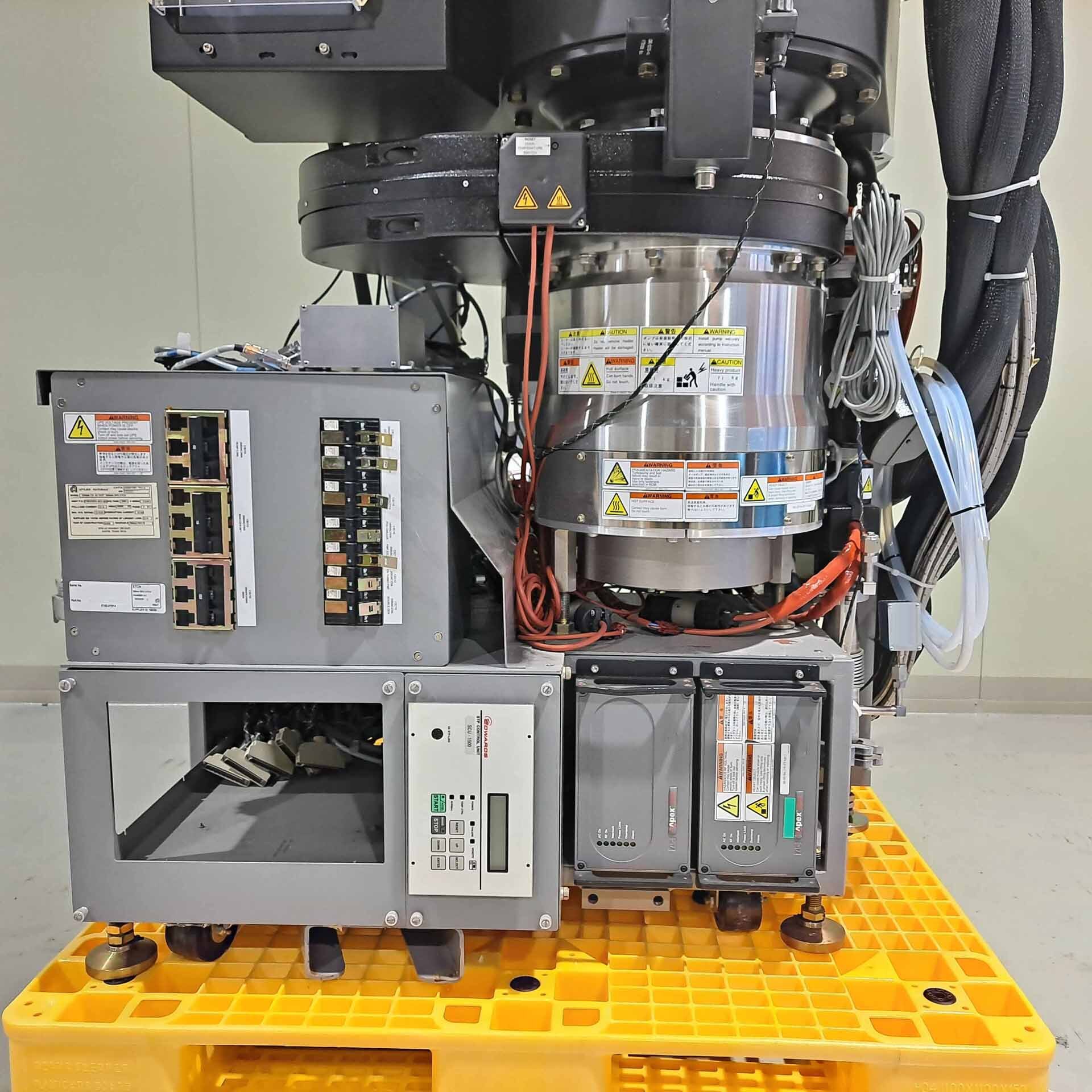 Photo Used AMAT / APPLIED MATERIALS Chamber for Centura DPS II For Sale