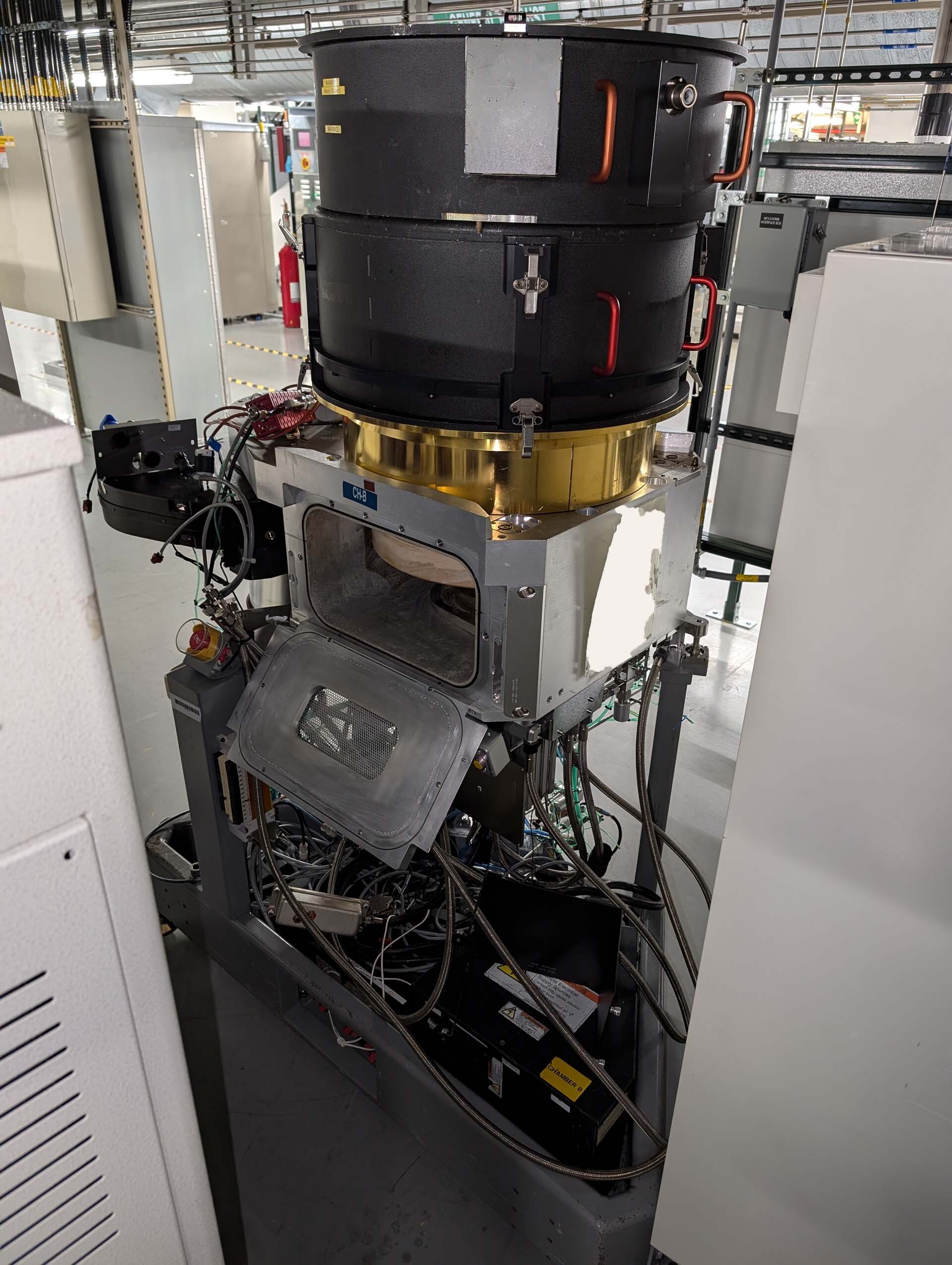 フォト（写真） 使用される AMAT / APPLIED MATERIALS Chamber for Centura 販売のために