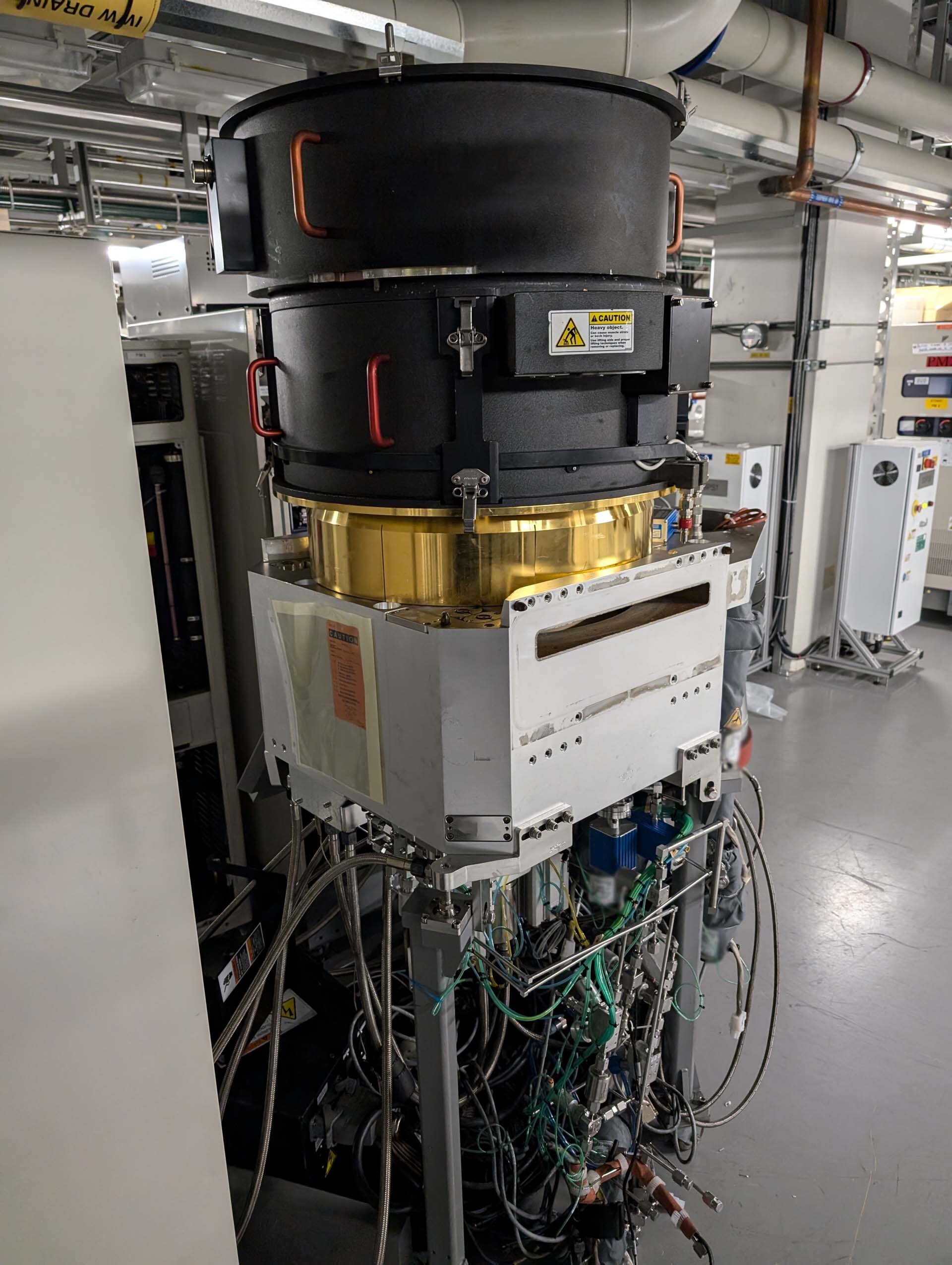 フォト（写真） 使用される AMAT / APPLIED MATERIALS Chamber for Centura 販売のために