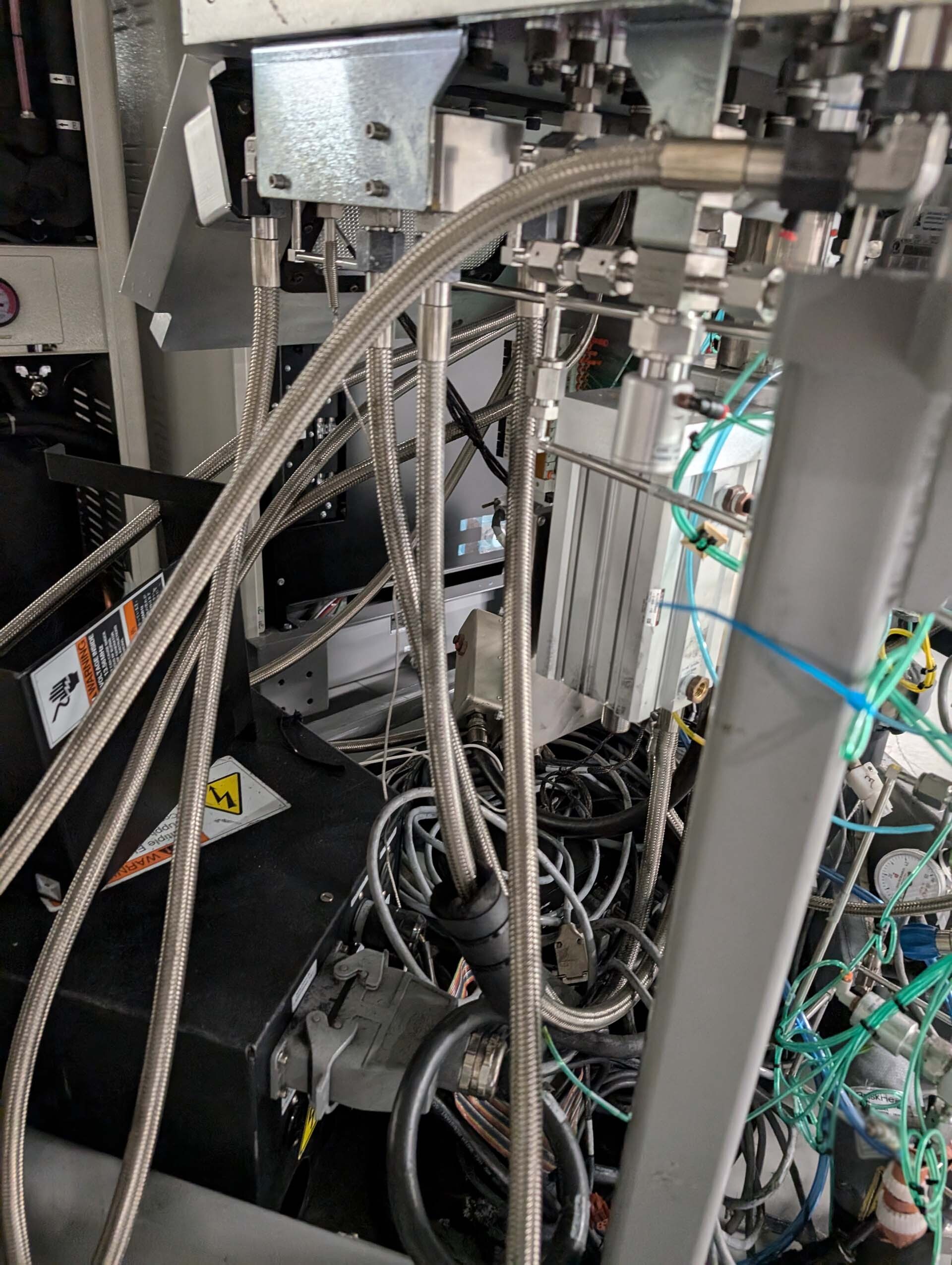 フォト（写真） 使用される AMAT / APPLIED MATERIALS Chamber for Centura 販売のために