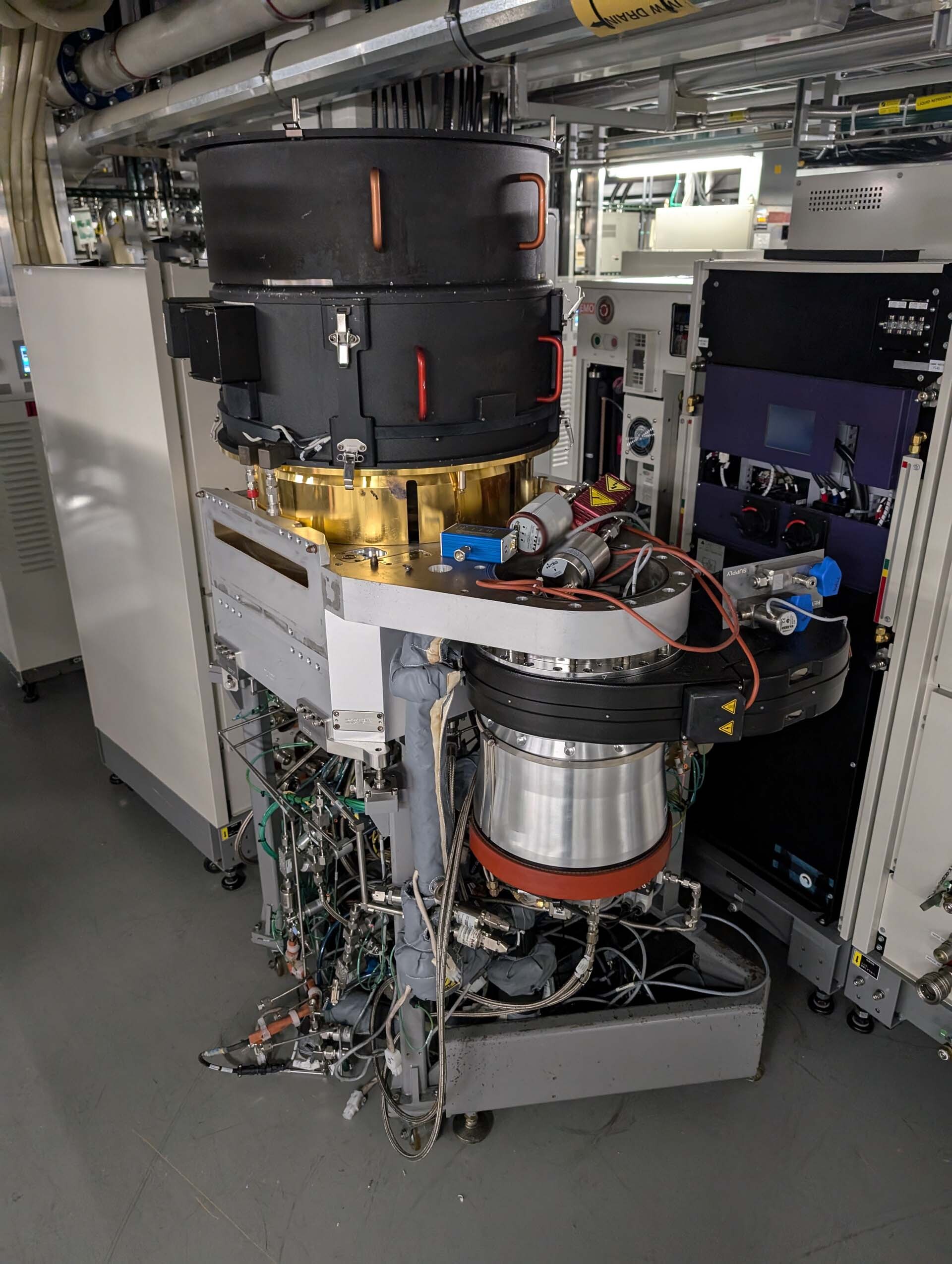 フォト（写真） 使用される AMAT / APPLIED MATERIALS Chamber for Centura 販売のために