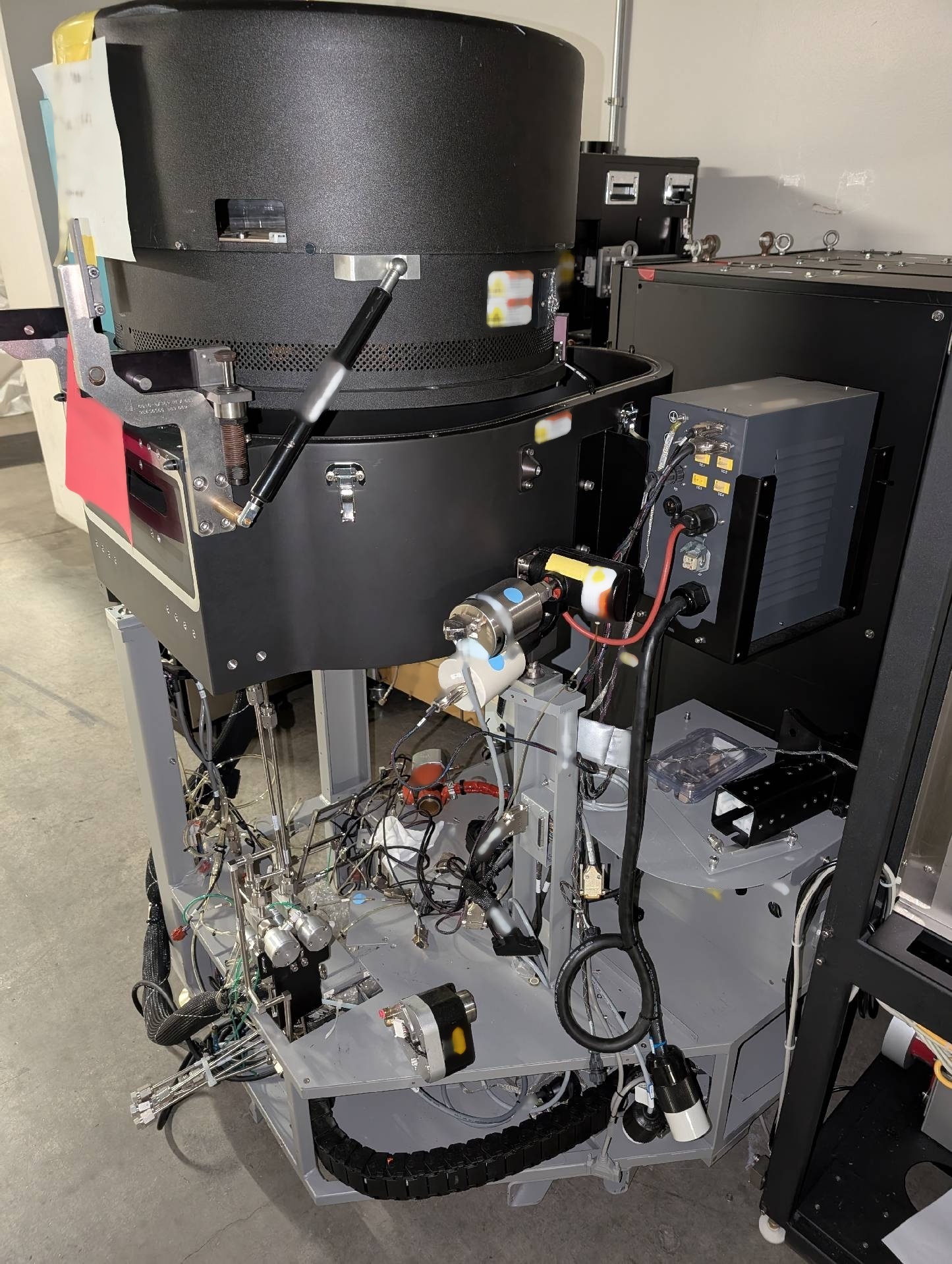 사진 사용됨 AMAT / APPLIED MATERIALS Chamber for Centura 판매용