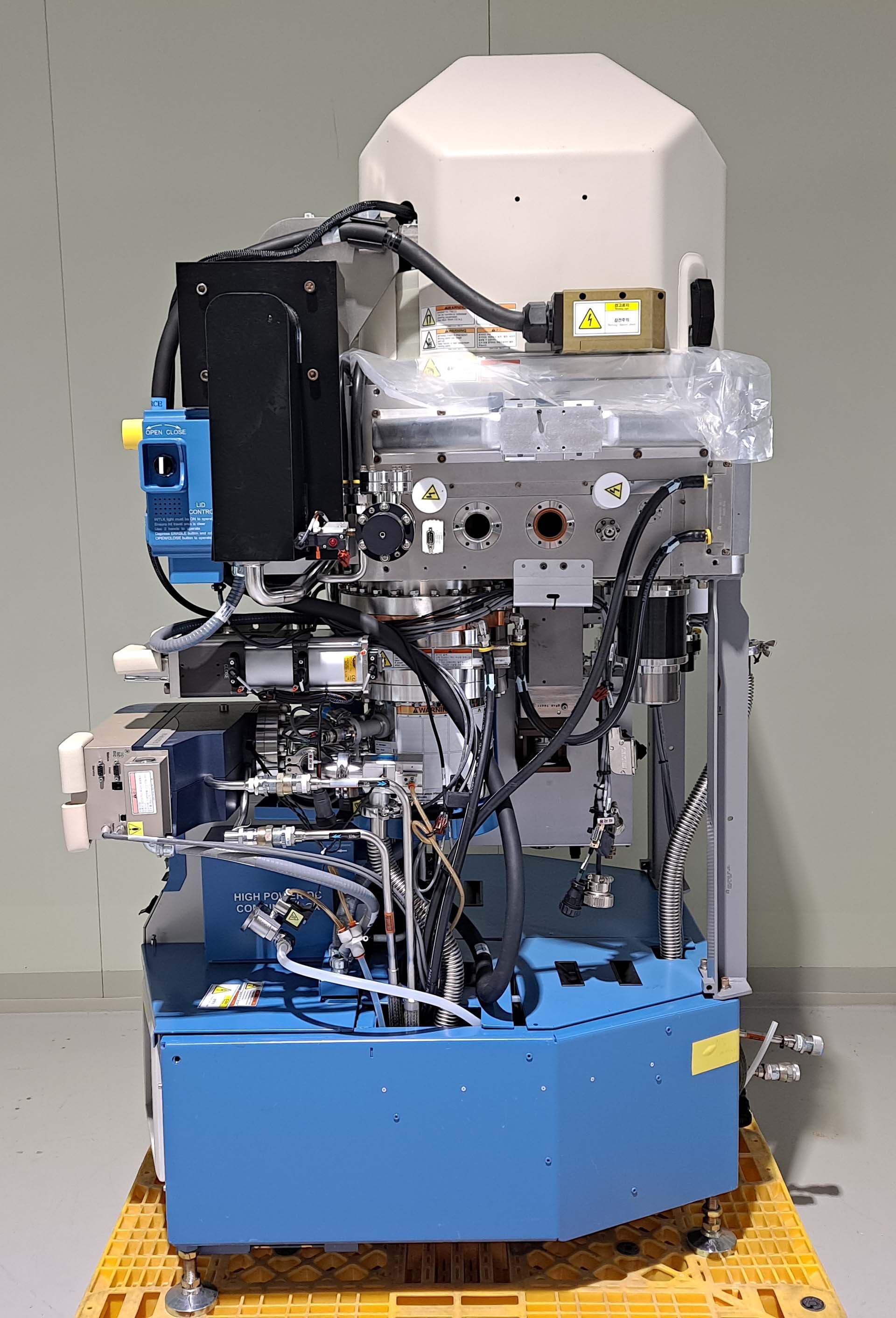 Photo Used AMAT / APPLIED MATERIALS Chamber for Endura II For Sale