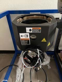 Photo Used AMAT / APPLIED MATERIALS Chambers for Centura MxP For Sale