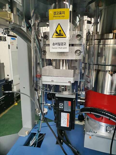 사진 사용됨 AMAT / APPLIED MATERIALS Chambers for Endura II 판매용