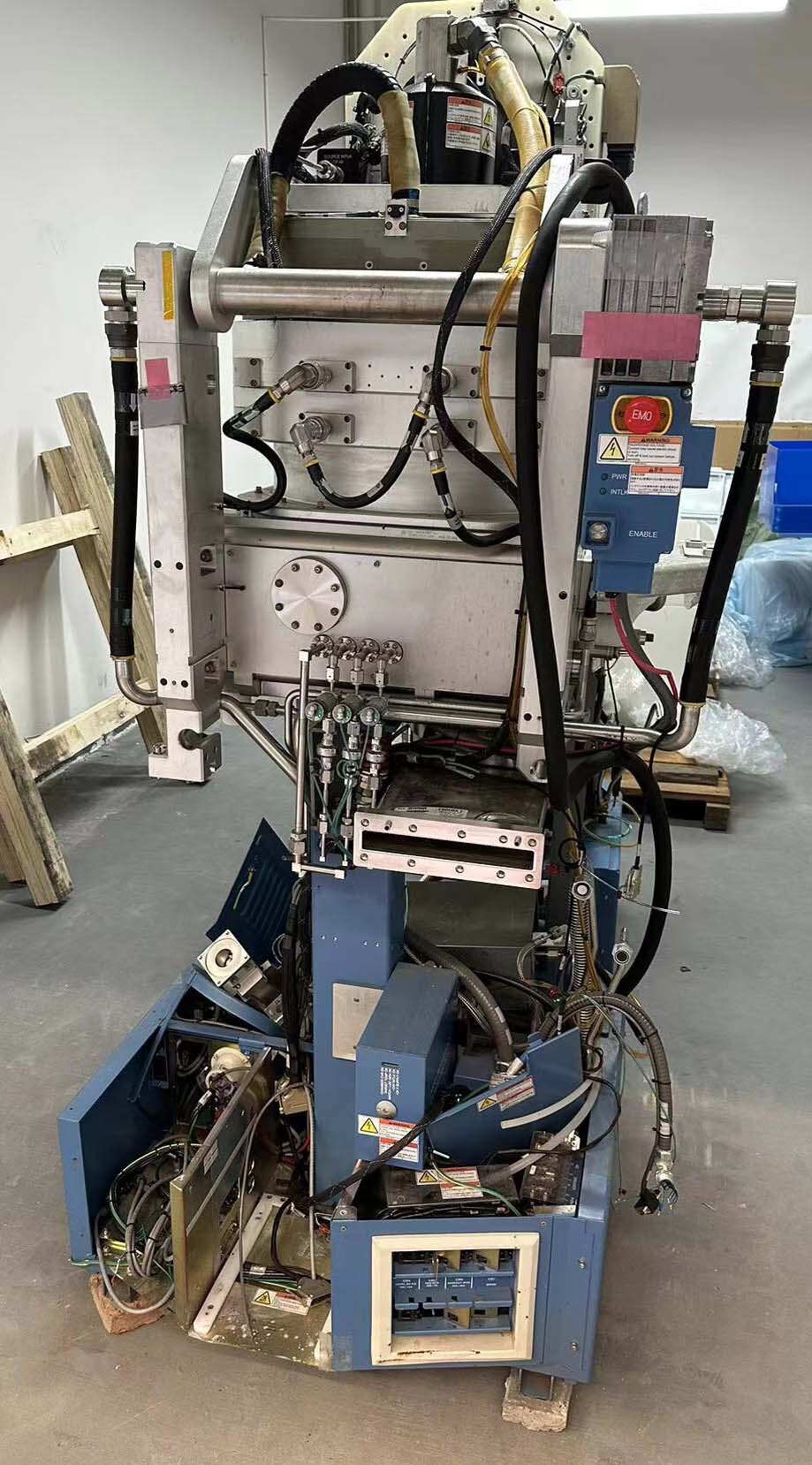 Photo Used AMAT / APPLIED MATERIALS Chambers for Endura II For Sale