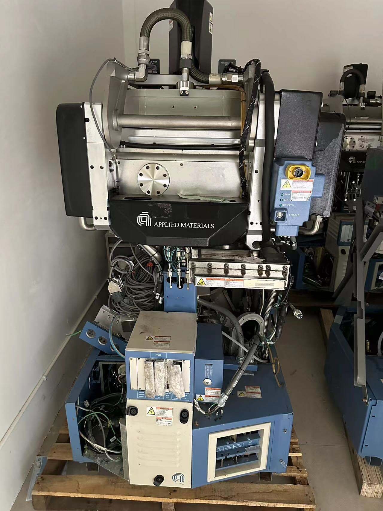 Photo Used AMAT / APPLIED MATERIALS Chambers for Endura II For Sale