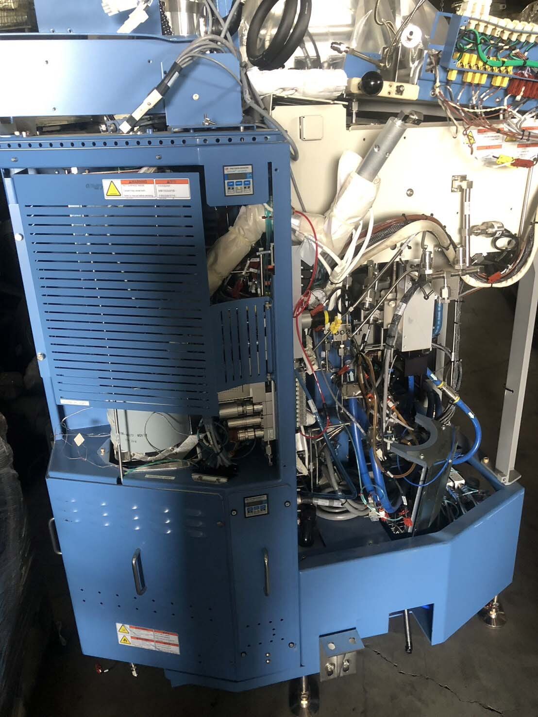 Photo Used AMAT / APPLIED MATERIALS Chambers for Endura II For Sale