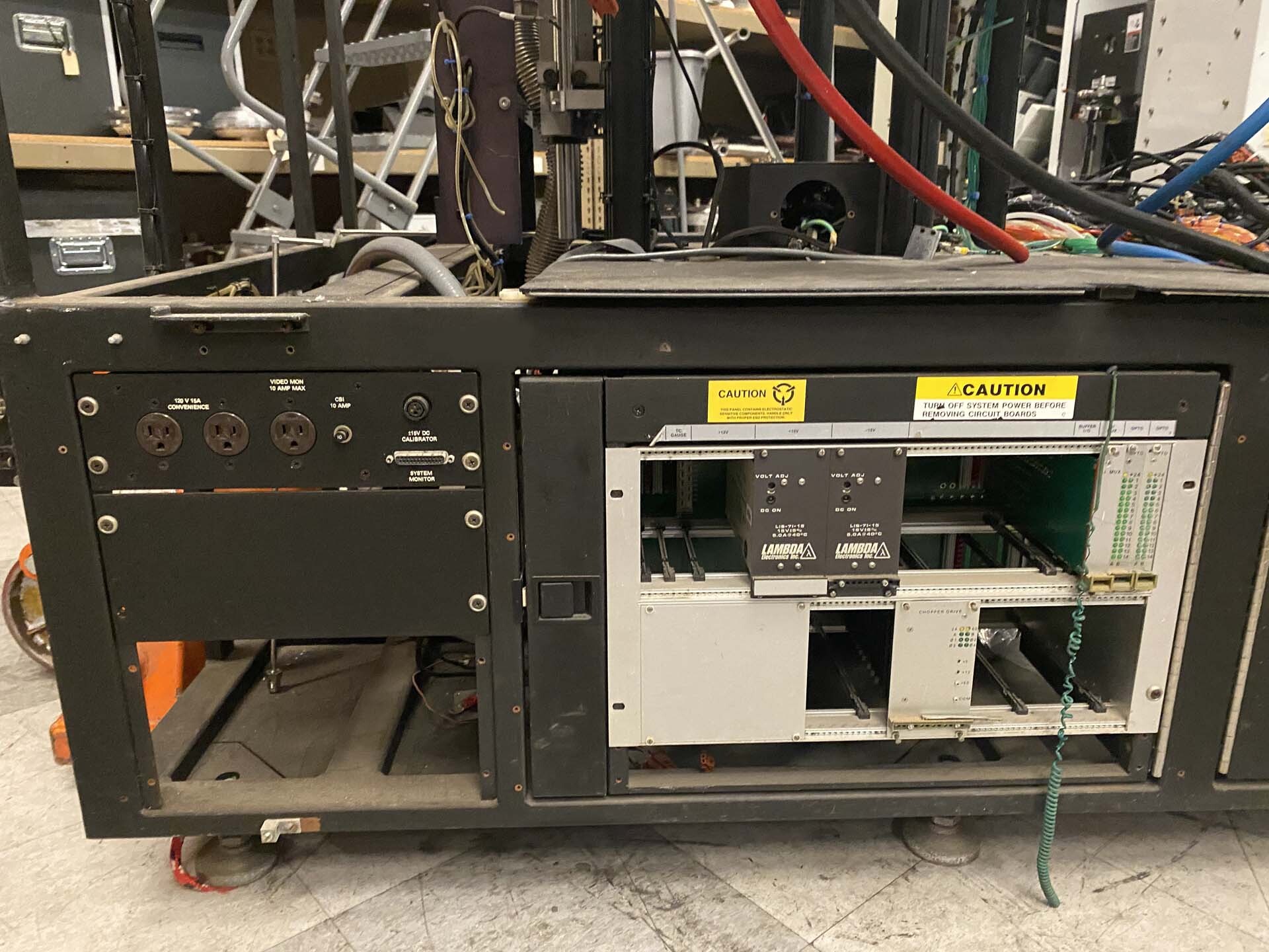 Photo Used AMAT / APPLIED MATERIALS Chambers for P5000 For Sale