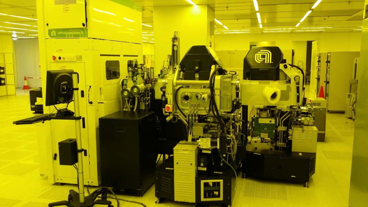 AMAT / APPLIED MATERIALS Charger Used for sale price 293663403, > buy