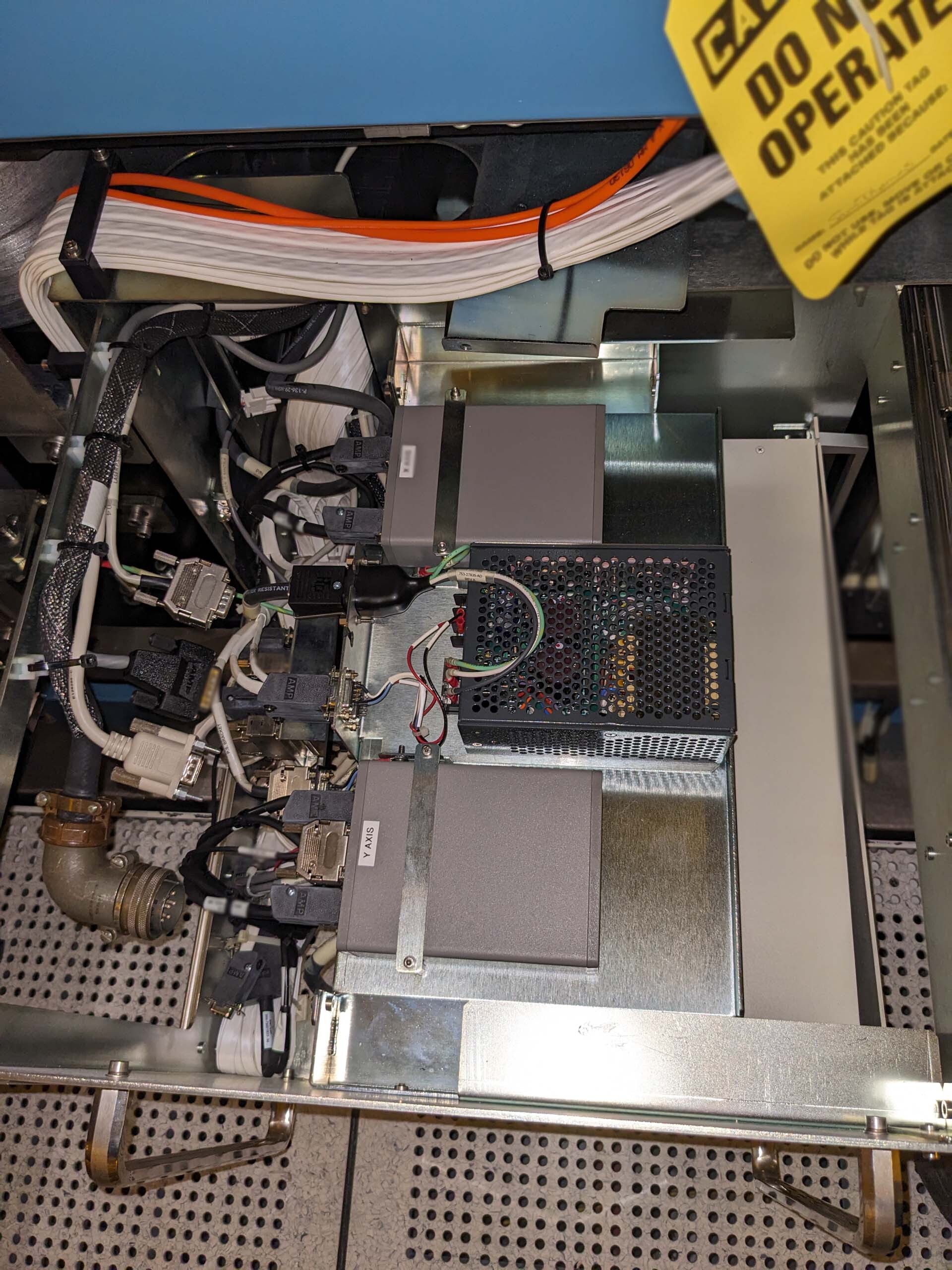 フォト（写真） 使用される AMAT / APPLIED MATERIALS Complus 2 販売のために