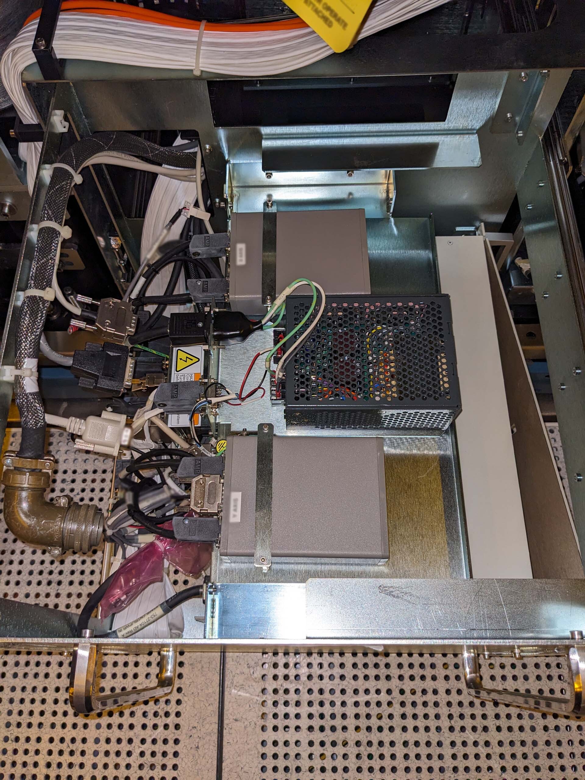 사진 사용됨 AMAT / APPLIED MATERIALS Complus 판매용
