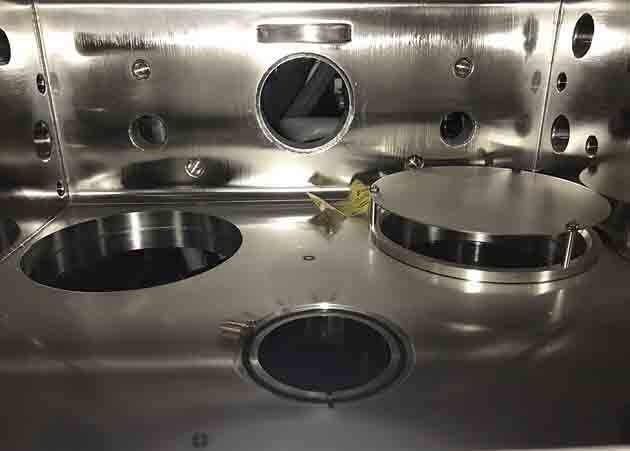 Photo Used AMAT / APPLIED MATERIALS CPI-VMO Chambers for Endura CL For Sale