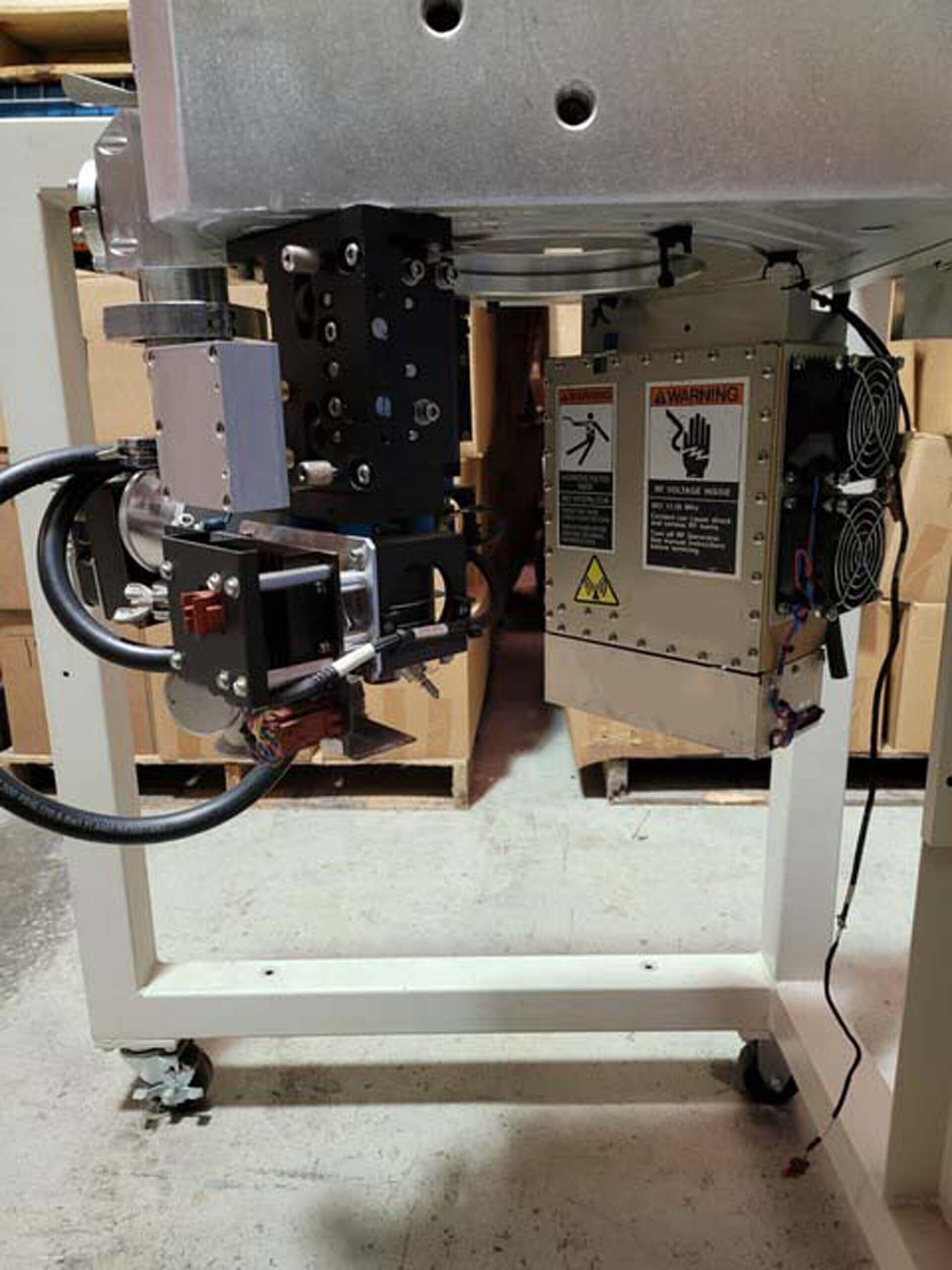 Photo Used AMAT / APPLIED MATERIALS CVD Chamber for Centura For Sale