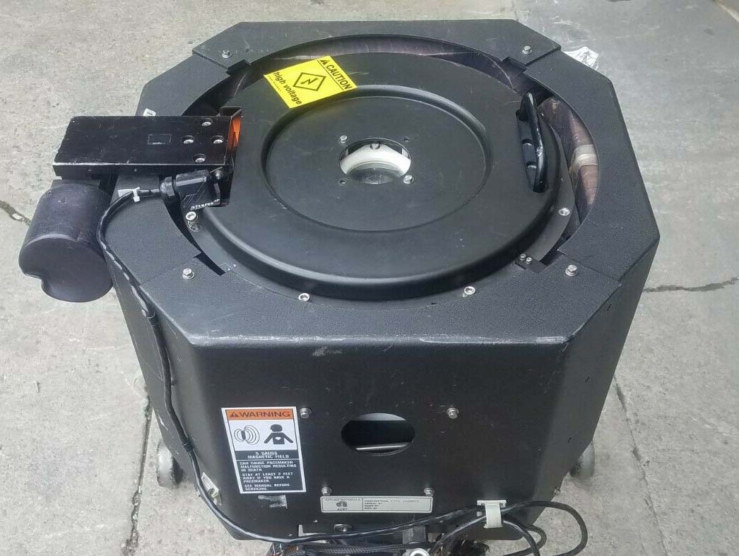 Photo Used AMAT / APPLIED MATERIALS CVD Chamber for P5000 For Sale