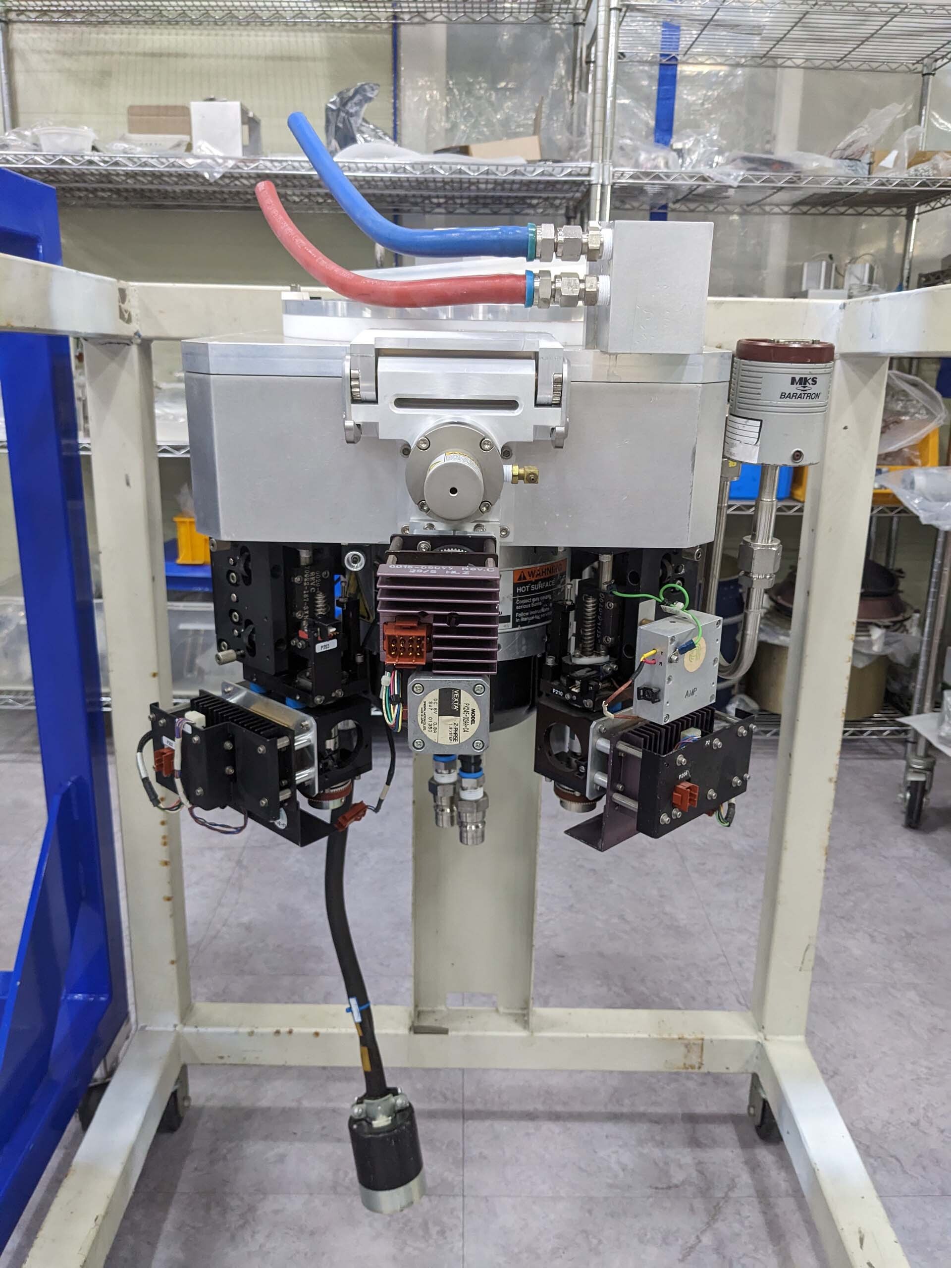 Photo Used AMAT / APPLIED MATERIALS CVD Chamber For Sale