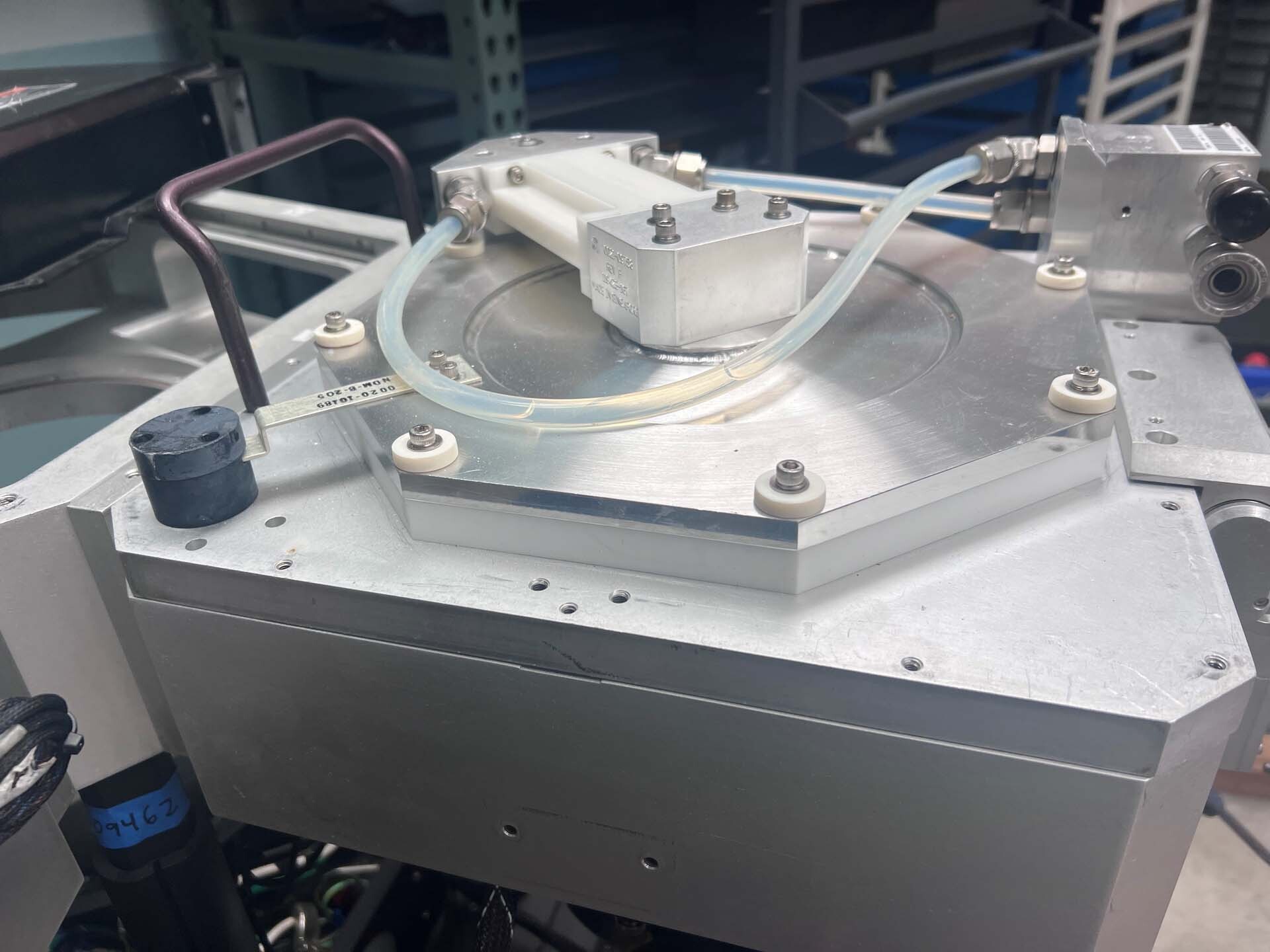 フォト（写真） 使用される AMAT / APPLIED MATERIALS CVD Chamber 販売のために