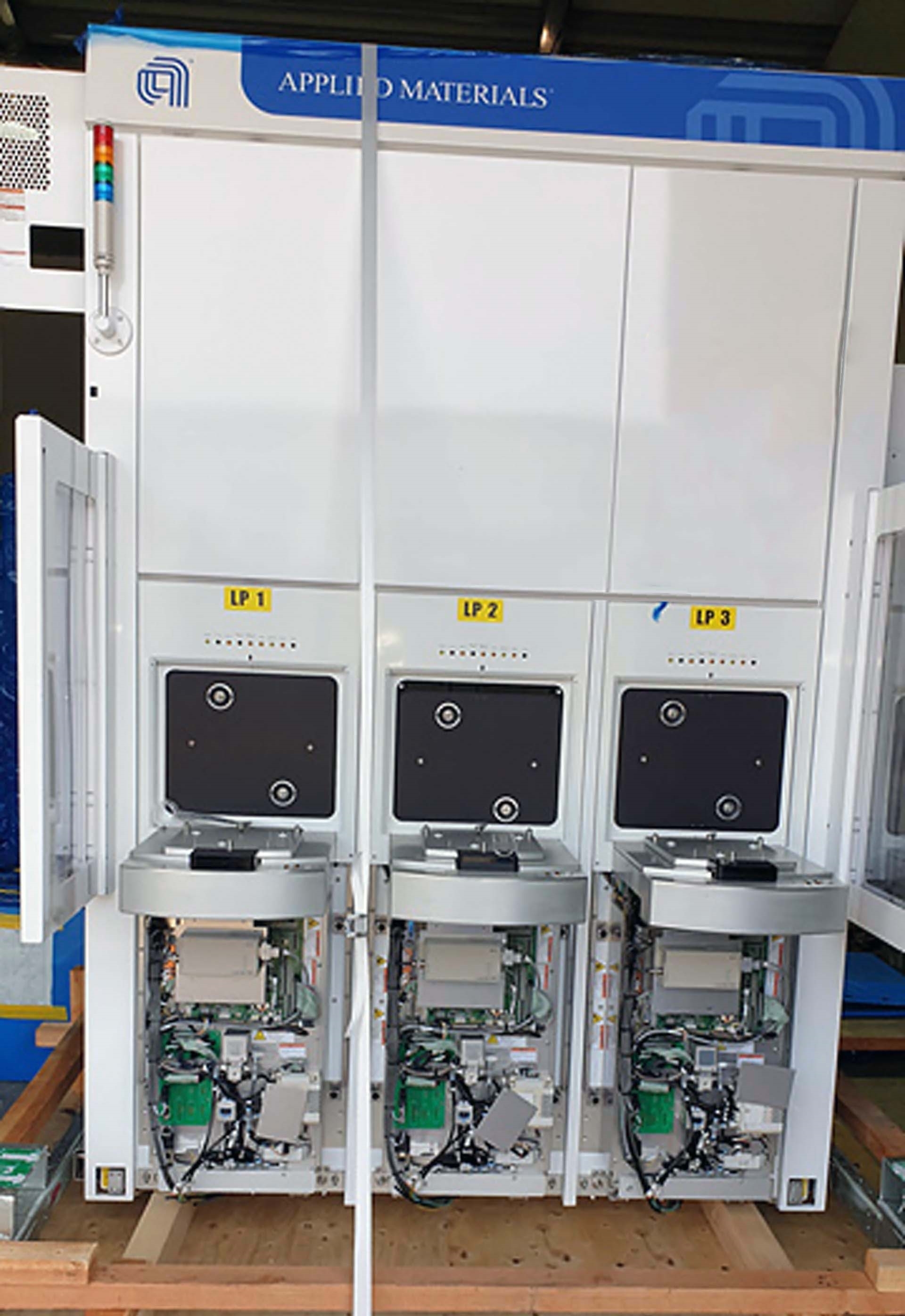 Photo Used AMAT / APPLIED MATERIALS DPS II For Sale