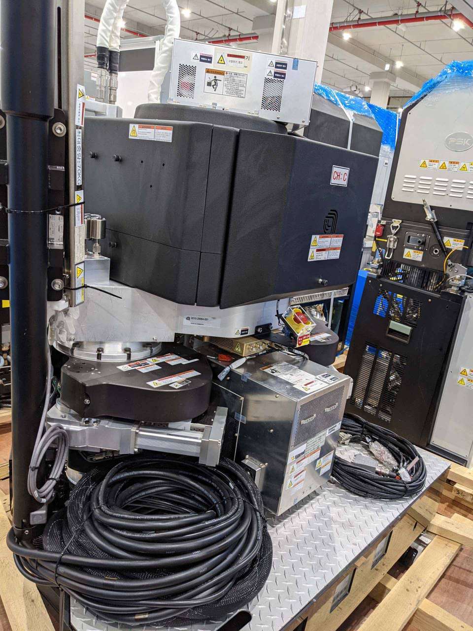 Photo Used AMAT / APPLIED MATERIALS eMax CT+ For Sale