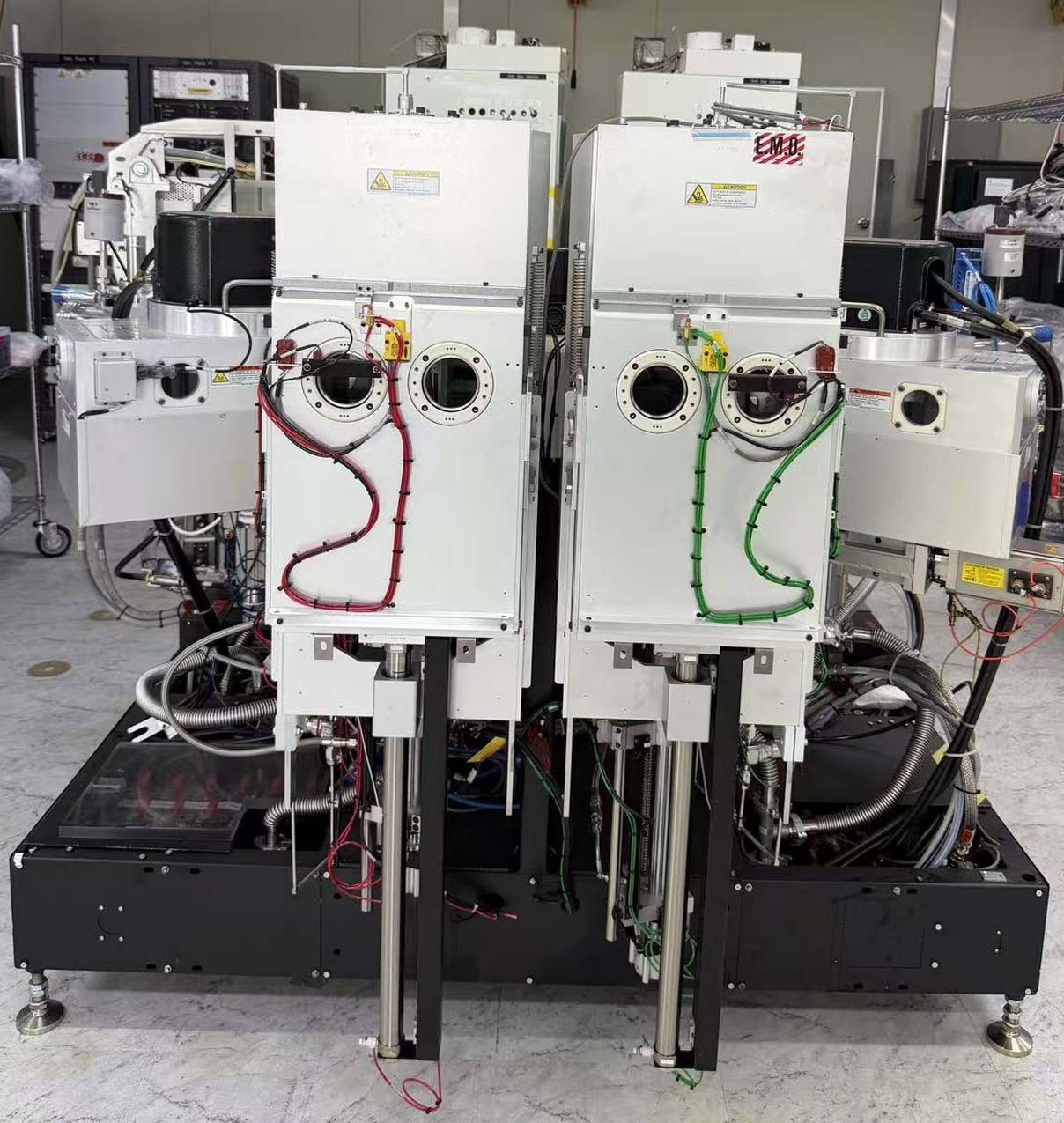 Foto Verwendet AMAT / APPLIED MATERIALS Endura 5500 Zum Verkauf