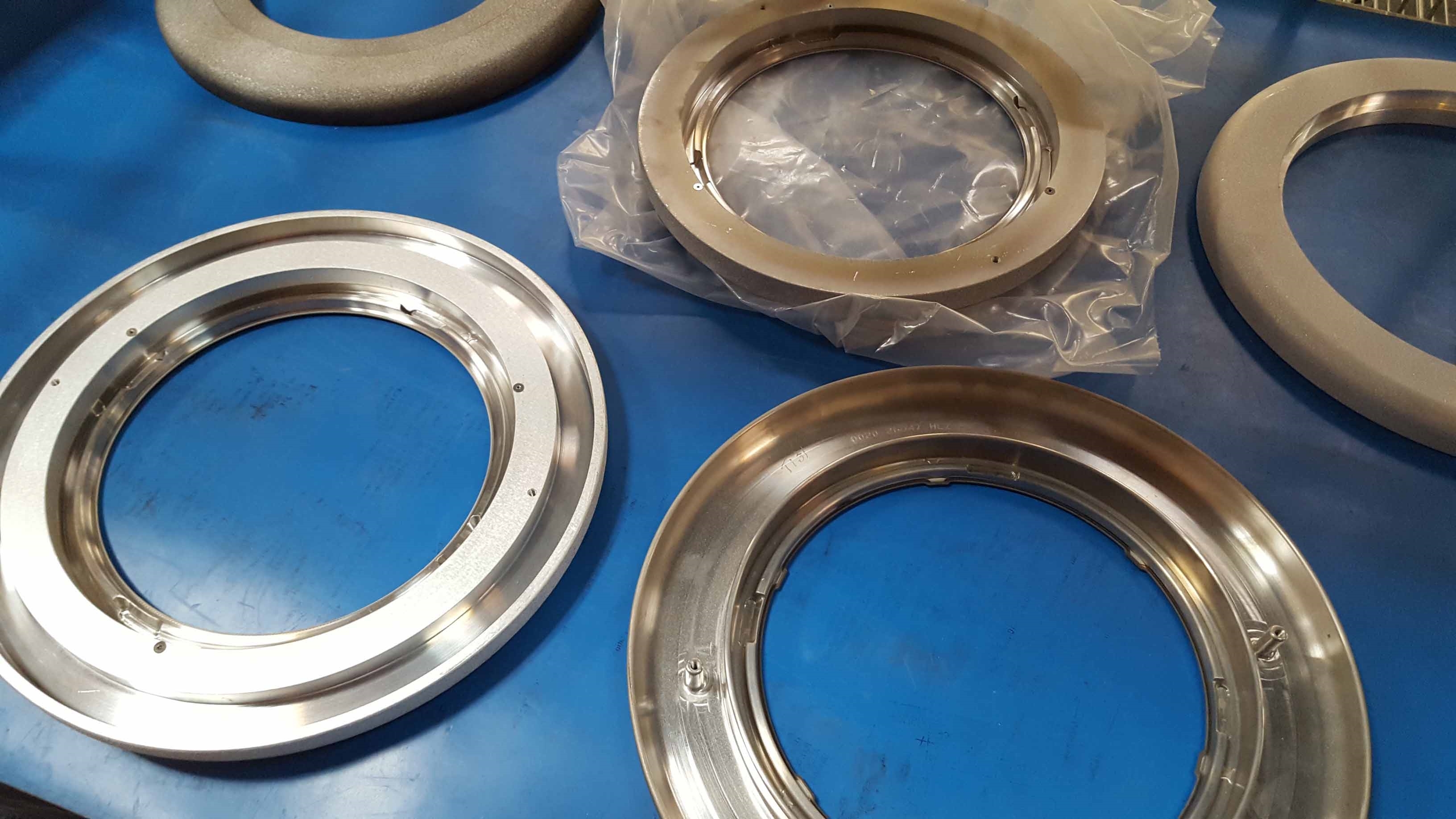 Photo Used AMAT / APPLIED MATERIALS Spare parts for Endura For Sale