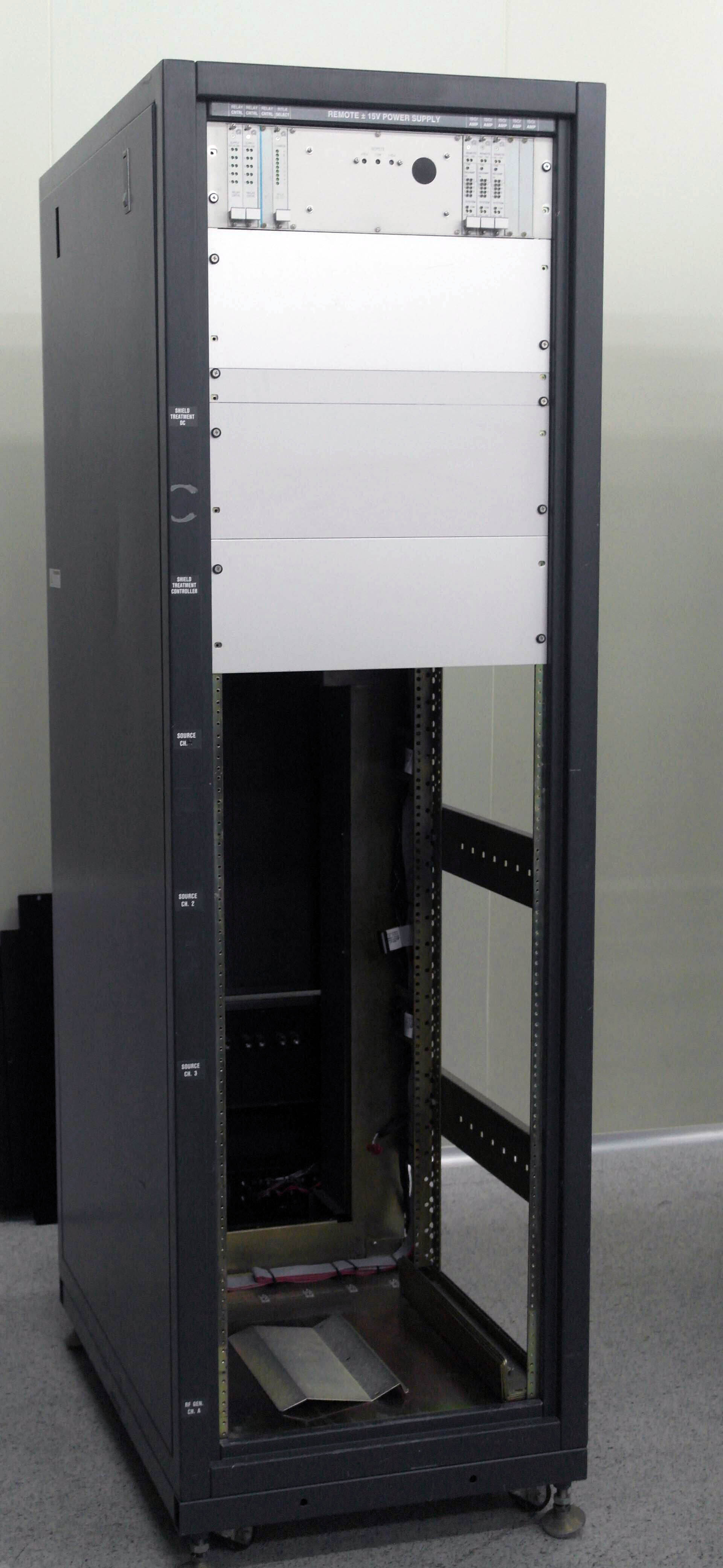 Photo Used AMAT / APPLIED MATERIALS Mainframe for Endura For Sale