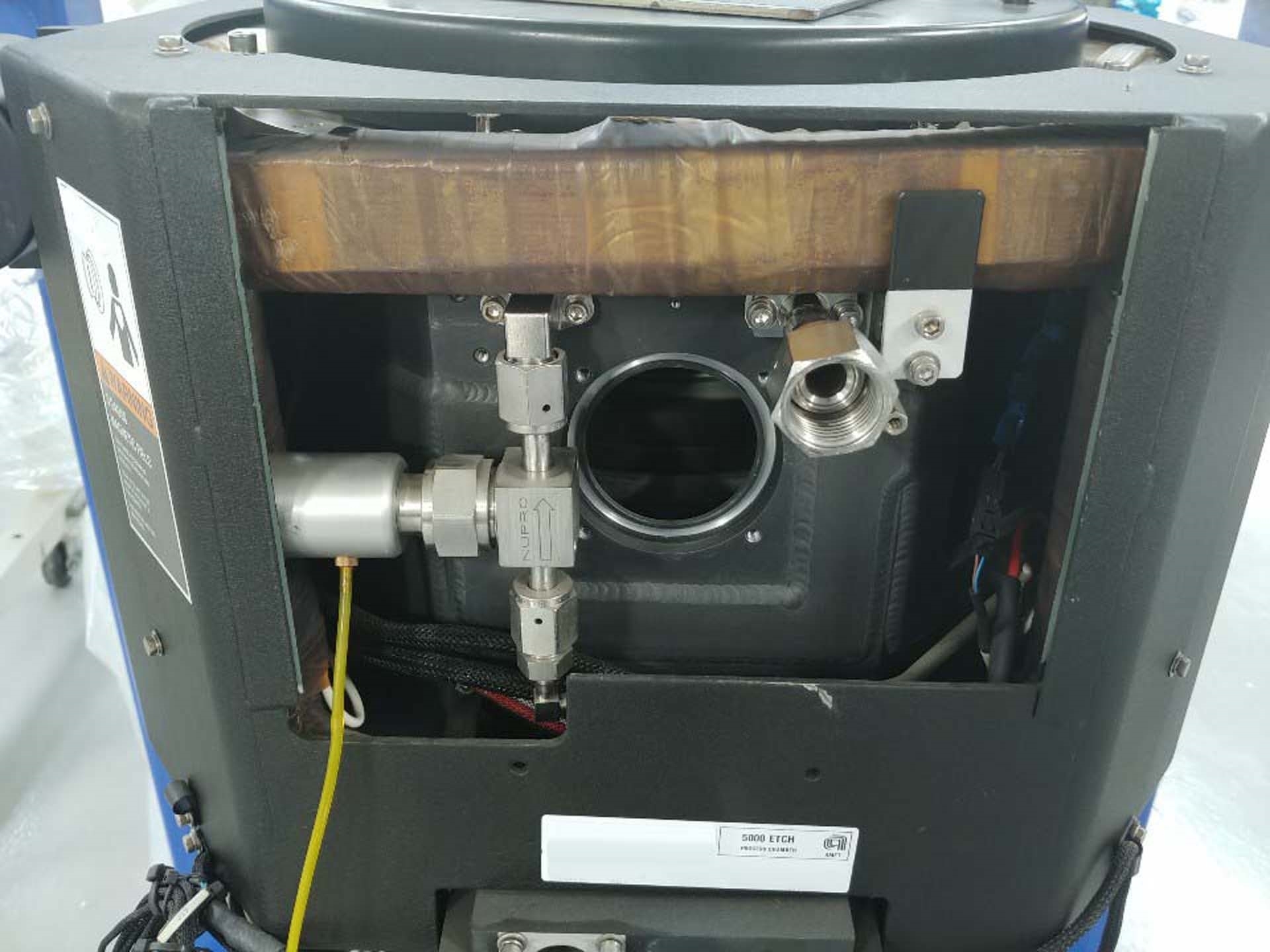 Photo Used AMAT / APPLIED MATERIALS Etch chamber for MxP For Sale