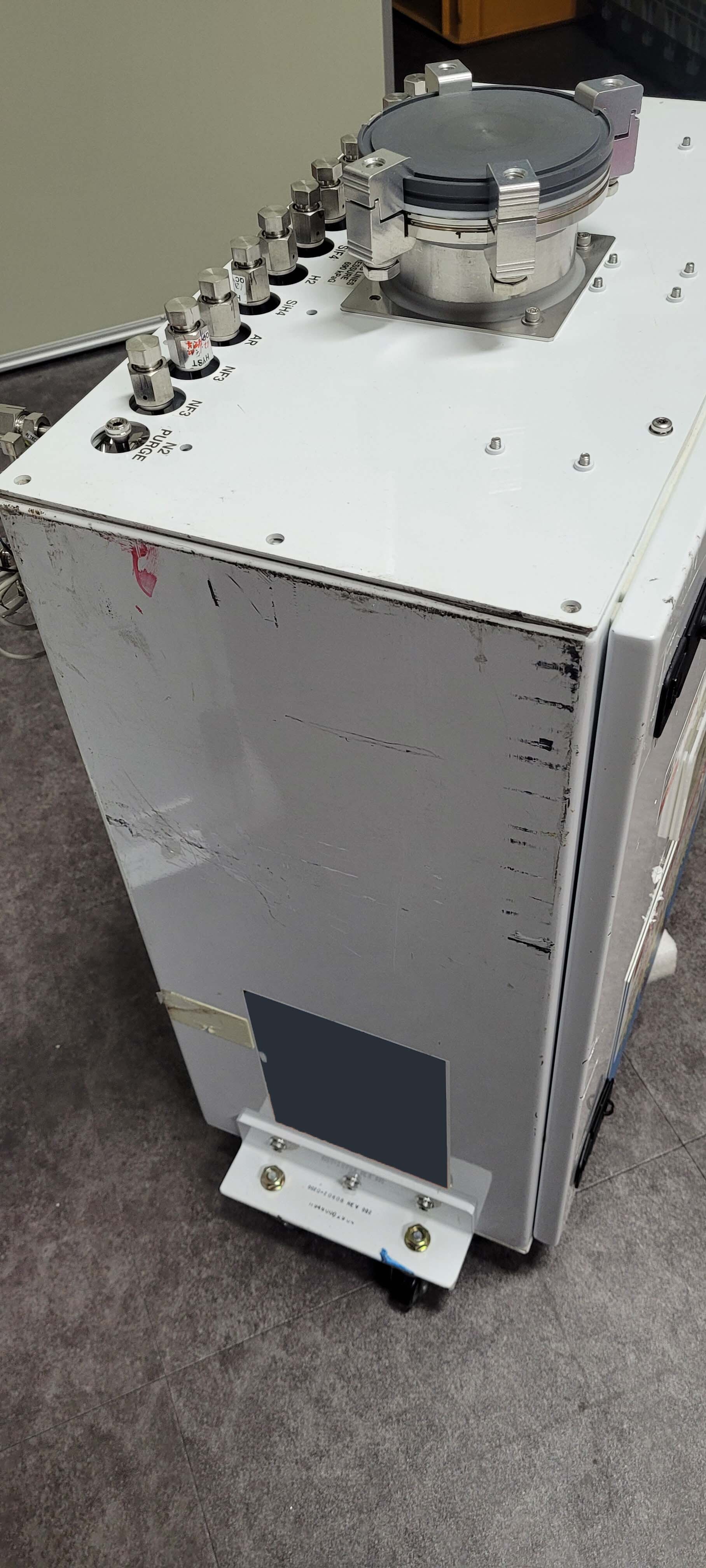 사진 사용됨 AMAT / APPLIED MATERIALS Gas boxes for Ultima Endura 판매용