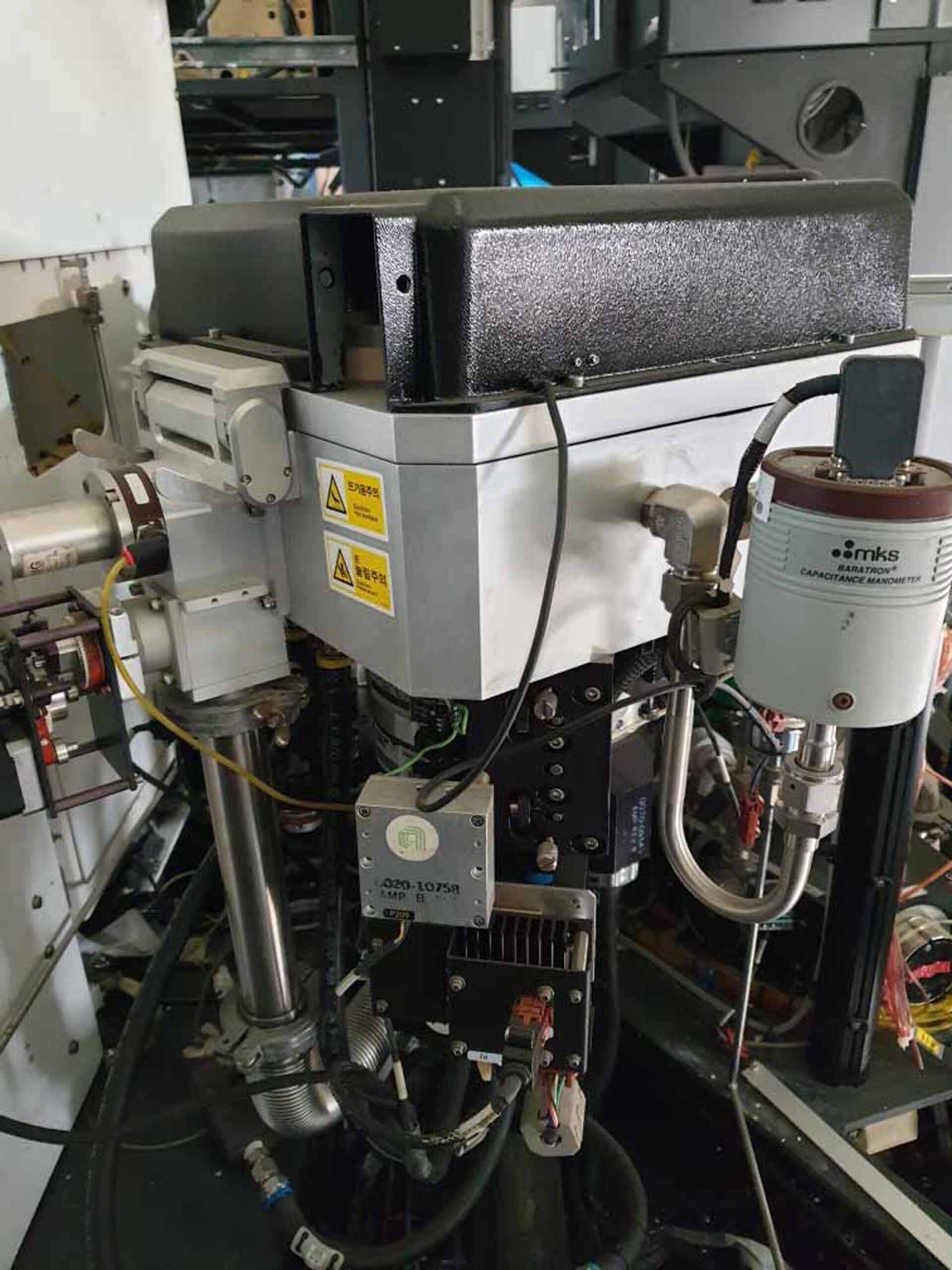 Photo Used AMAT / APPLIED MATERIALS Chambers for P5000 For Sale