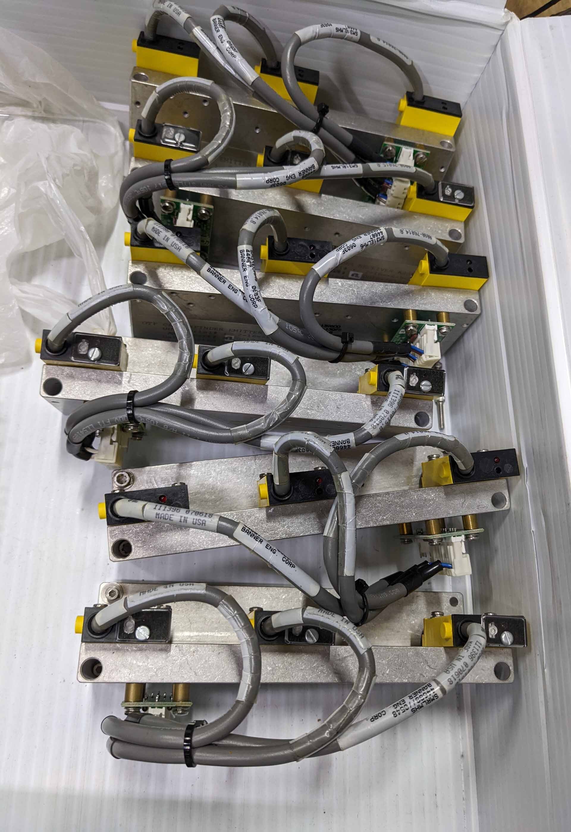 フォト（写真） 使用される AMAT / APPLIED MATERIALS Lot of (6) OTF Centerfinder receivers 販売のために