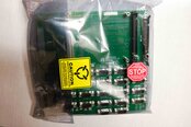 Foto Verwendet AMAT / APPLIED MATERIALS Lot of spare parts and boards Zum Verkauf