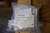 Foto Verwendet AMAT / APPLIED MATERIALS Lot of spare parts and boards Zum Verkauf