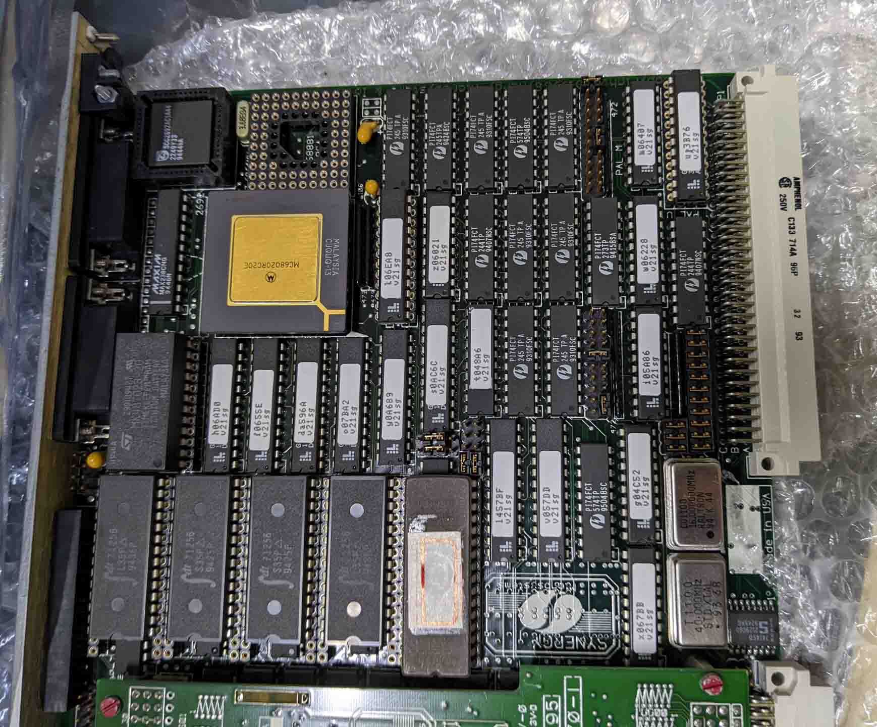 Photo Utilisé AMAT / APPLIED MATERIALS Lot of boards À vendre