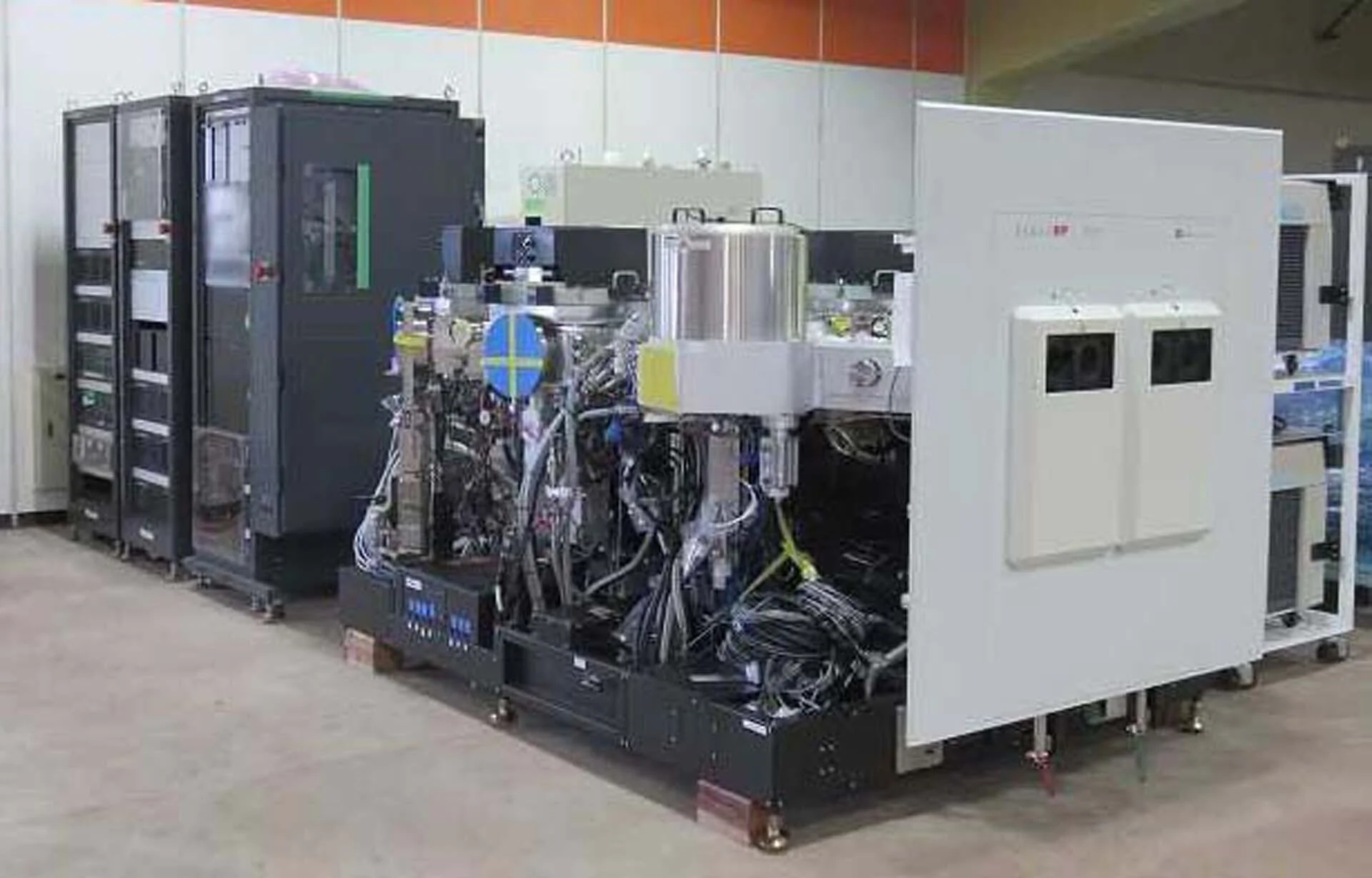 AMAT / APPLIED MATERIALS Lot of PVD systems Reactor used for sale price ...