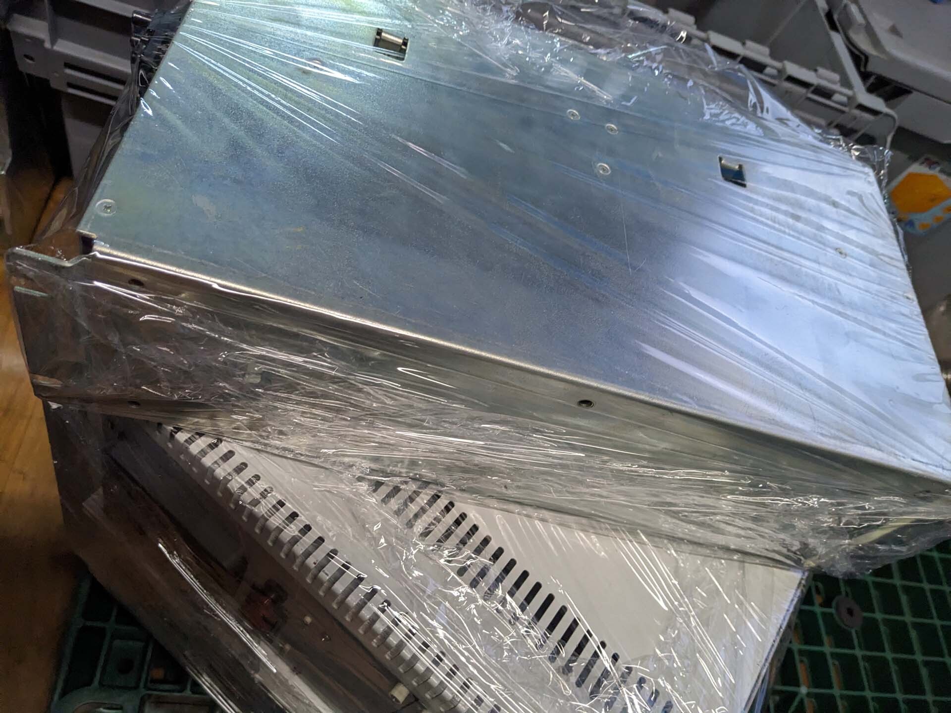 图为 已使用的 AMAT / APPLIED MATERIALS Lot of spare parts for PI 9500 待售