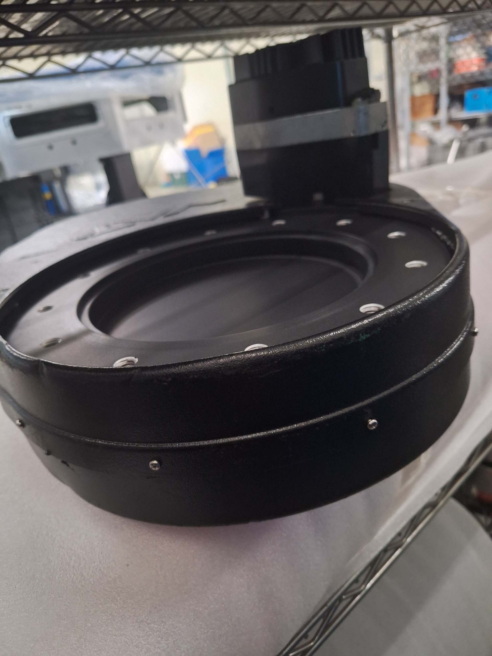 Photo Used AMAT / APPLIED MATERIALS Metal VAT Valve for DPS For Sale