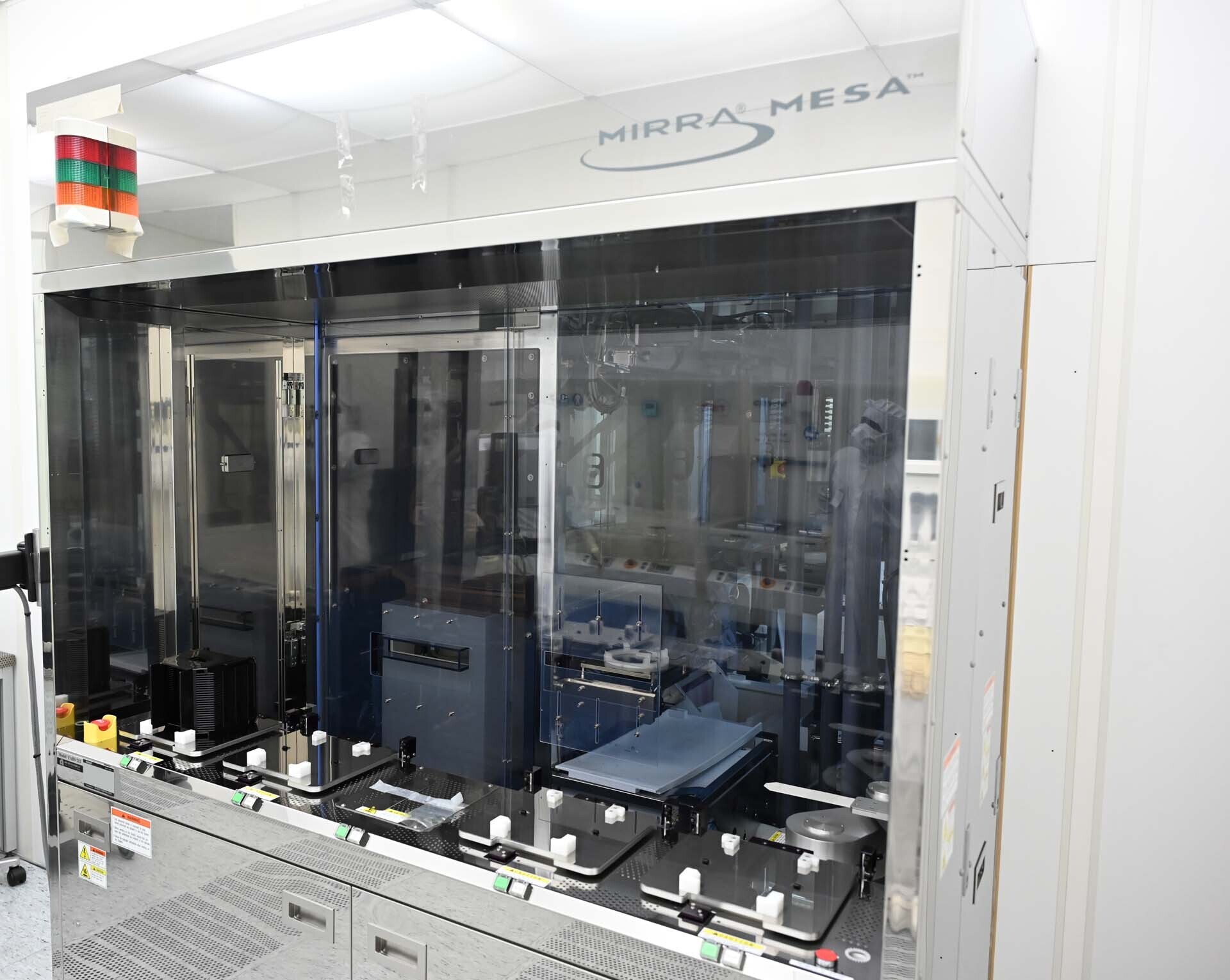 Photo Used AMAT / APPLIED MATERIALS Mirra Mesa For Sale