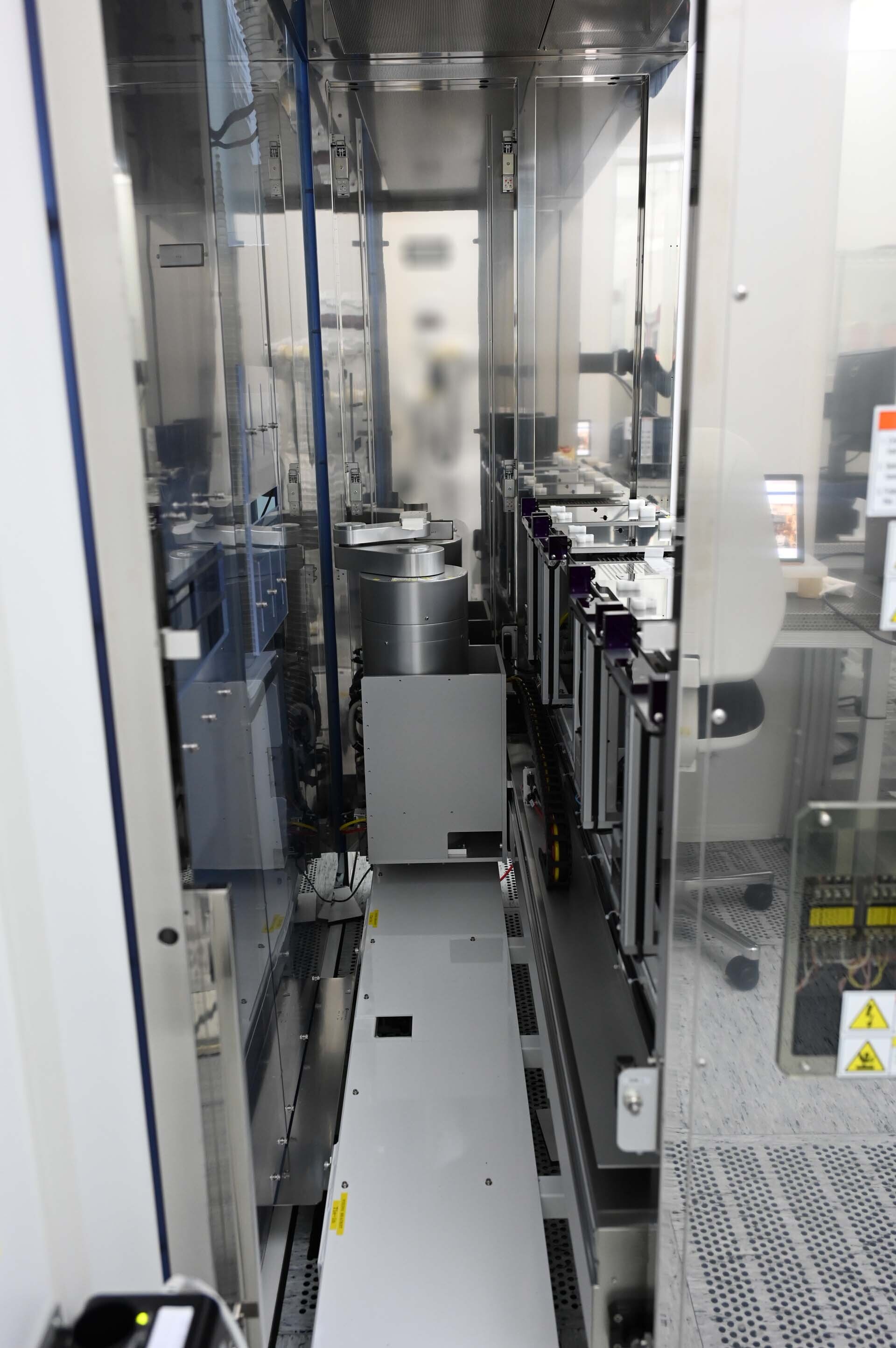 Photo Used AMAT / APPLIED MATERIALS Mirra Mesa For Sale