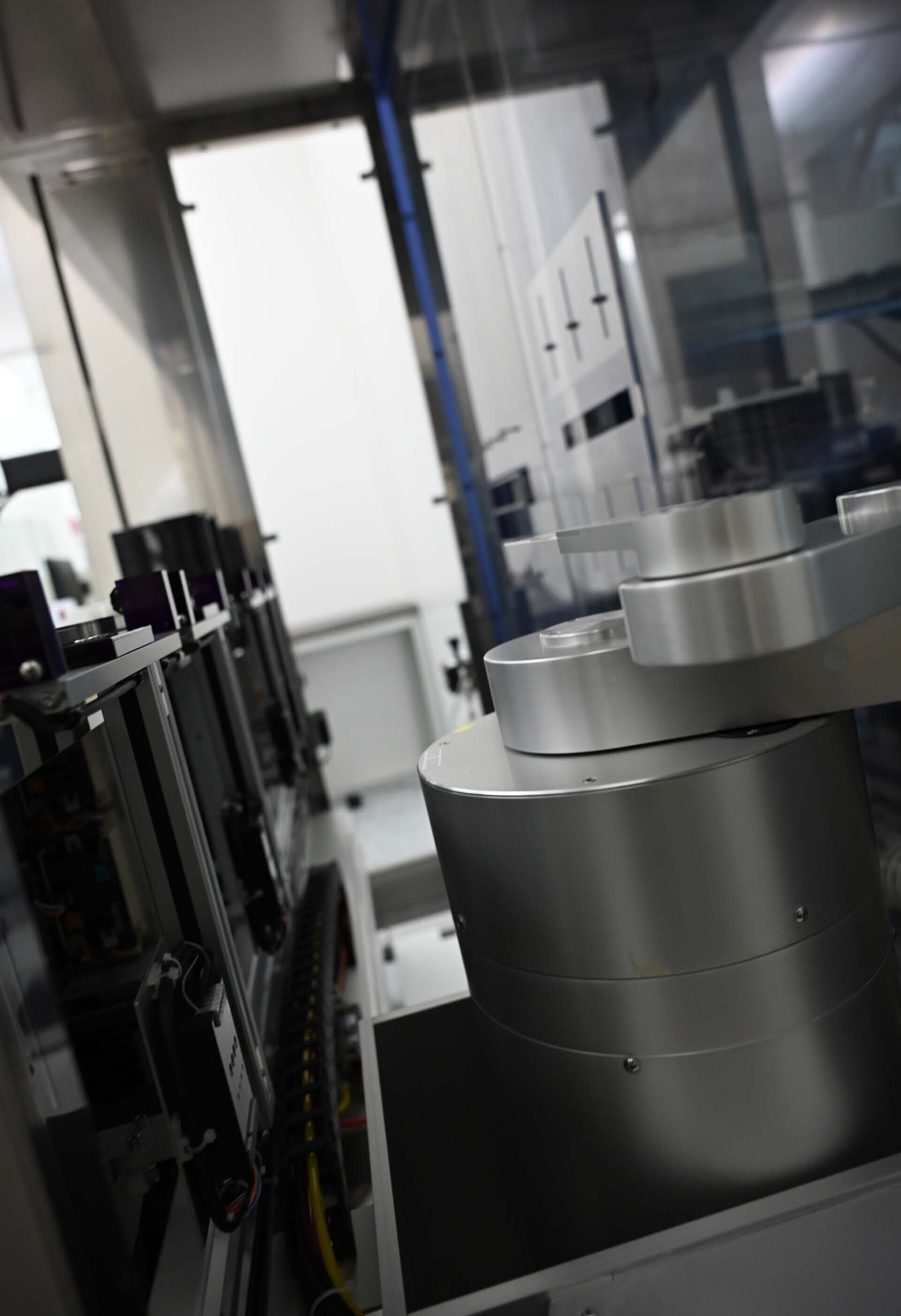 Photo Used AMAT / APPLIED MATERIALS Mirra Mesa For Sale