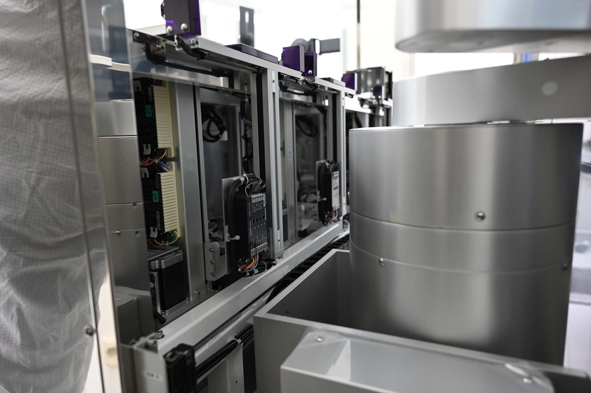 Photo Used AMAT / APPLIED MATERIALS Mirra Mesa For Sale