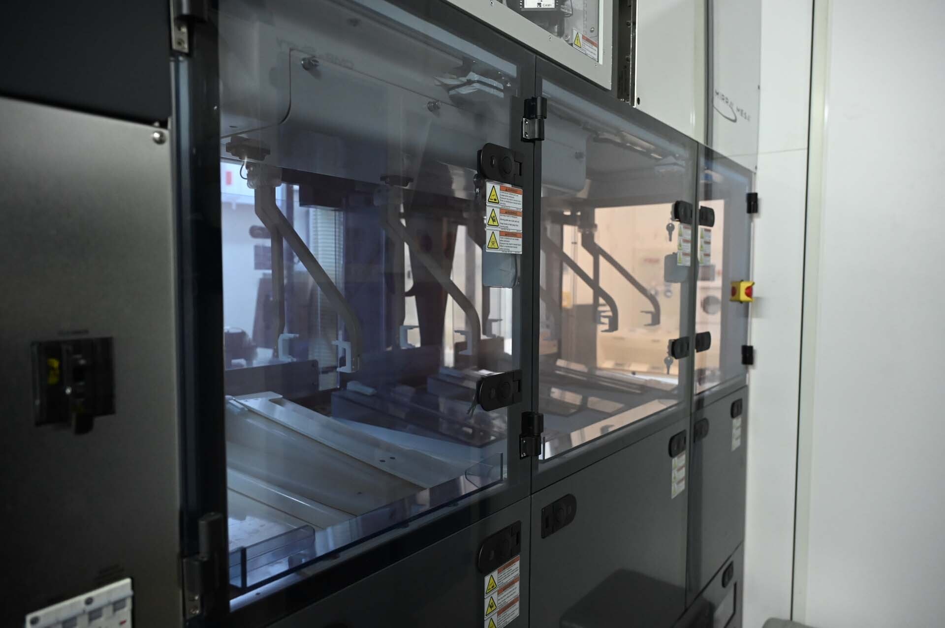 Photo Used AMAT / APPLIED MATERIALS Mirra Mesa For Sale