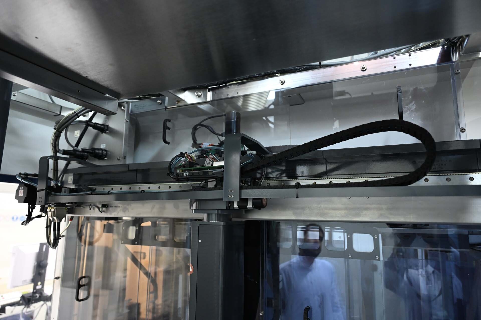 Photo Used AMAT / APPLIED MATERIALS Mirra Mesa For Sale