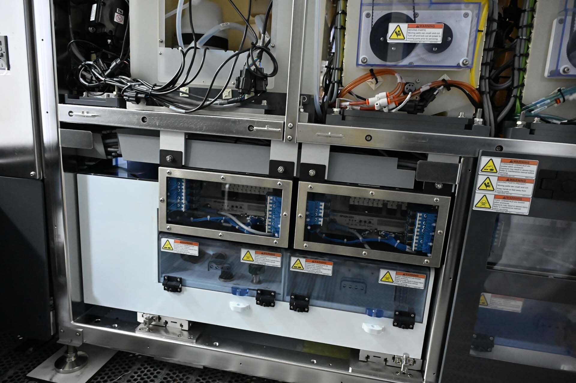Photo Used AMAT / APPLIED MATERIALS Mirra Mesa For Sale