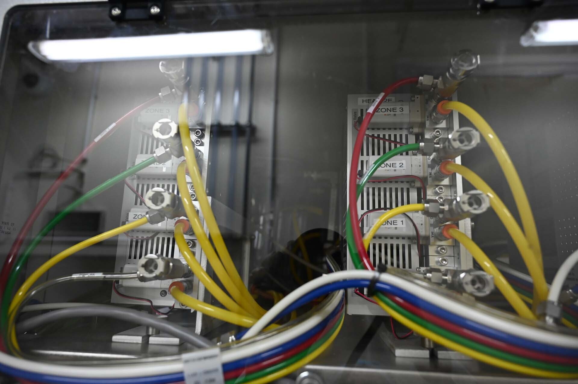 Photo Used AMAT / APPLIED MATERIALS Mirra Mesa For Sale