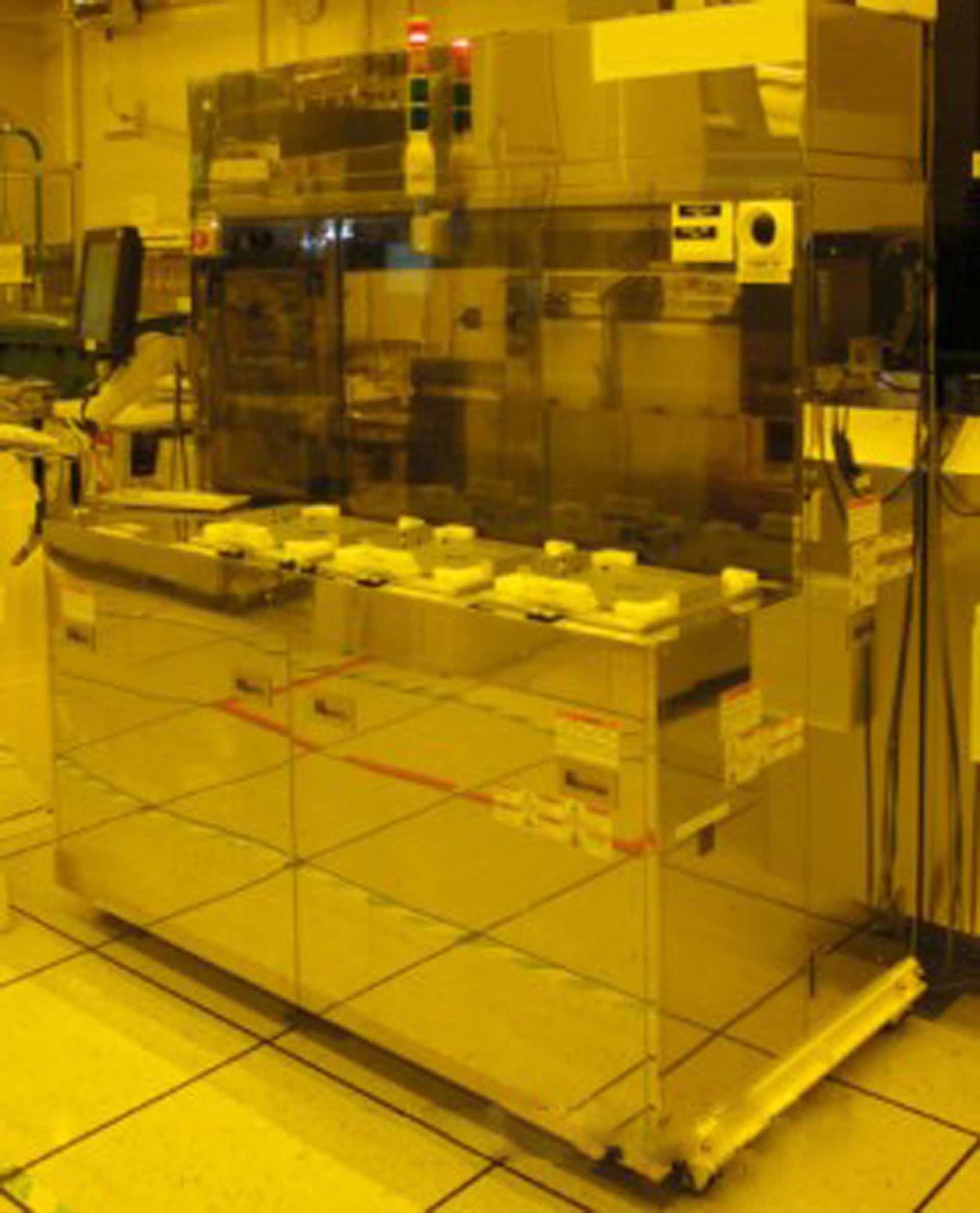 Photo Used AMAT / APPLIED MATERIALS Mirra OnTrak For Sale