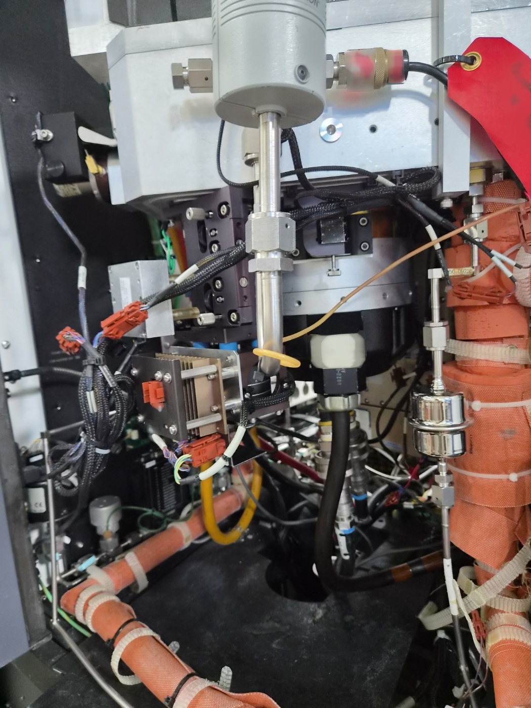 Photo Used AMAT / APPLIED MATERIALS P5000 TEOS For Sale