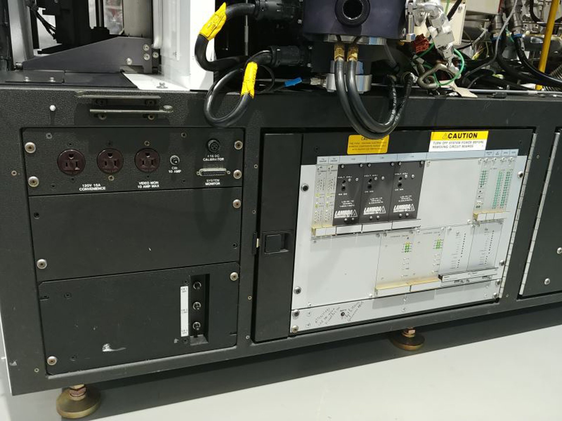 Photo Used AMAT / APPLIED MATERIALS P5000 For Sale