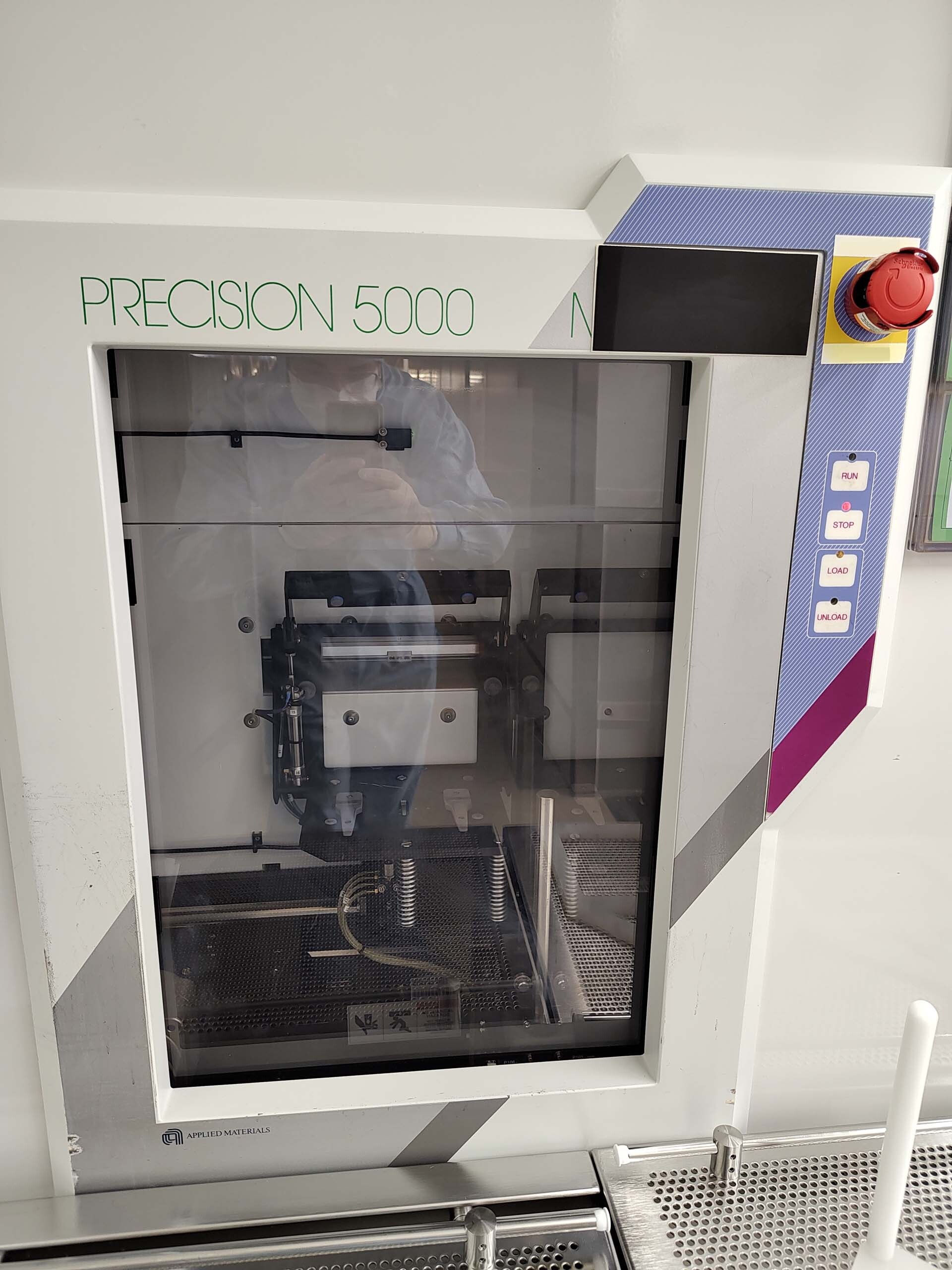Foto Verwendet AMAT / APPLIED MATERIALS P5000 Zum Verkauf
