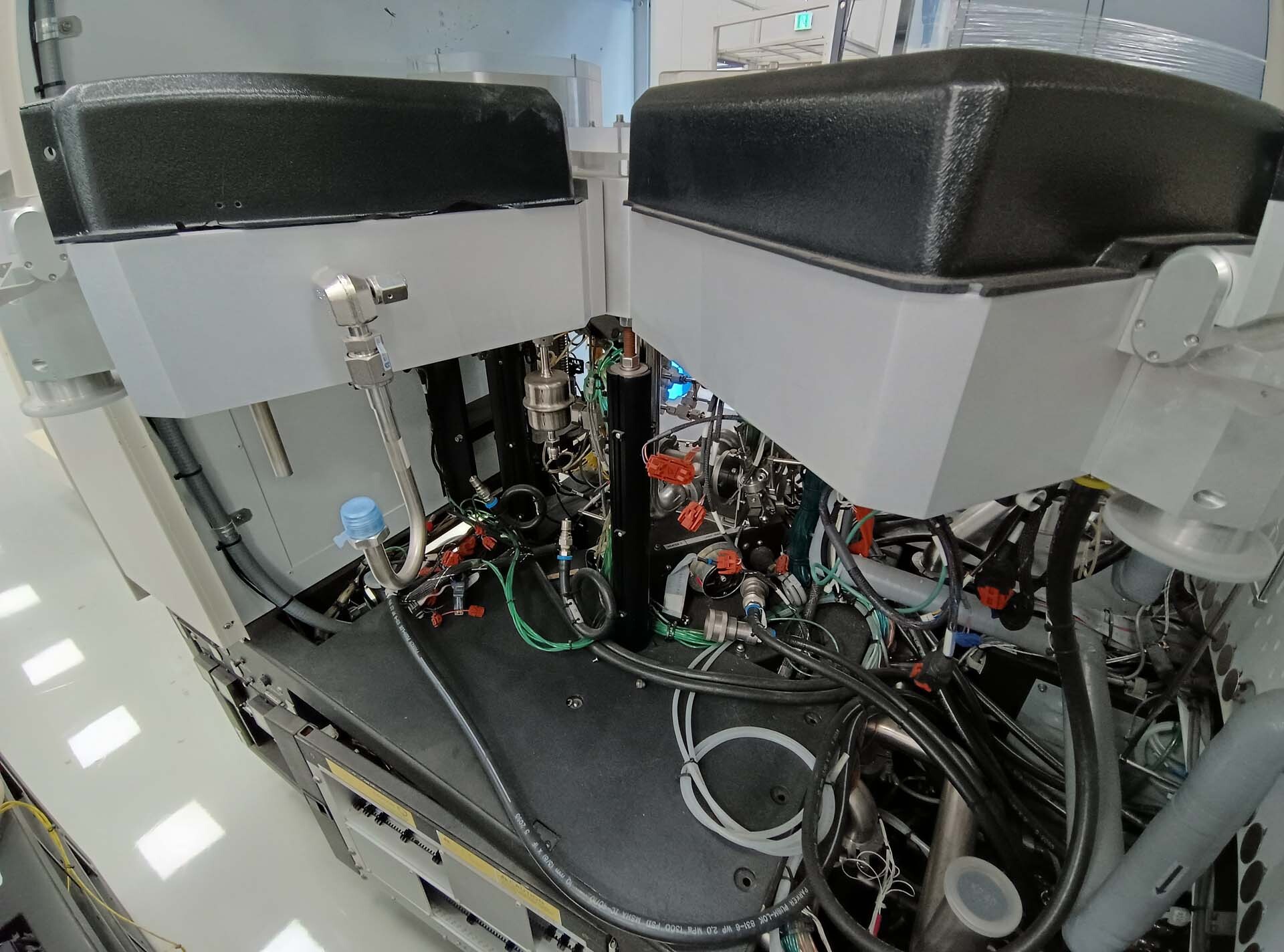 フォト（写真） 使用される AMAT / APPLIED MATERIALS P5000 Mark II-J 販売のために