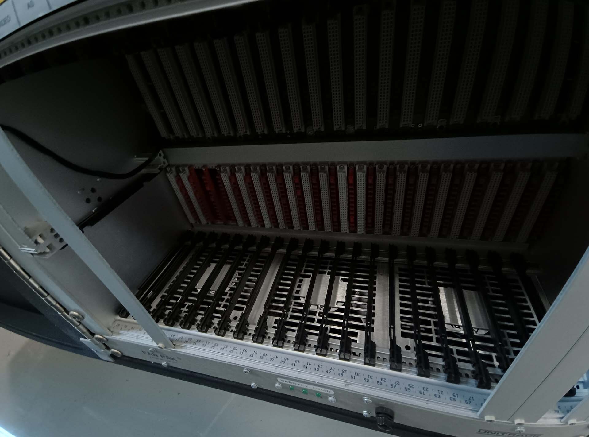フォト（写真） 使用される AMAT / APPLIED MATERIALS P5000 Mark II-J 販売のために